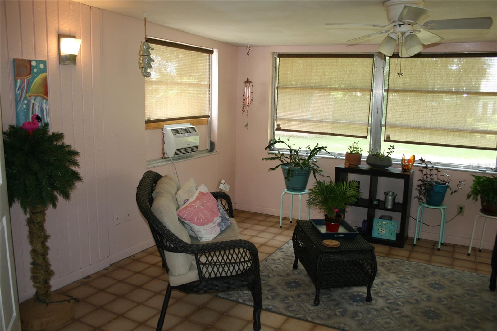 916 SPANISH LN, DELAND, FL, 32720