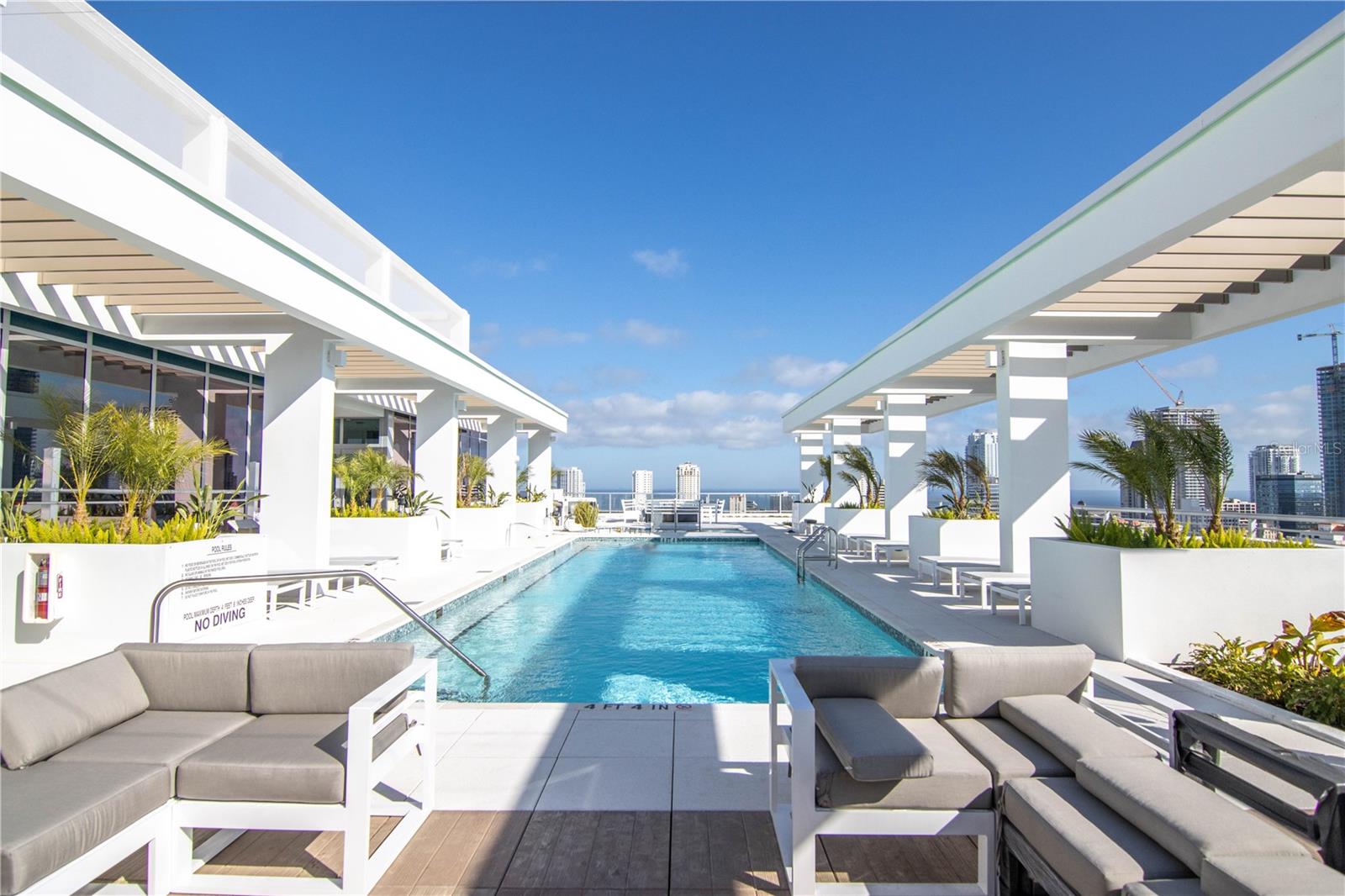777 3RD AVE N #1401, ST PETERSBURG, FL, 33701