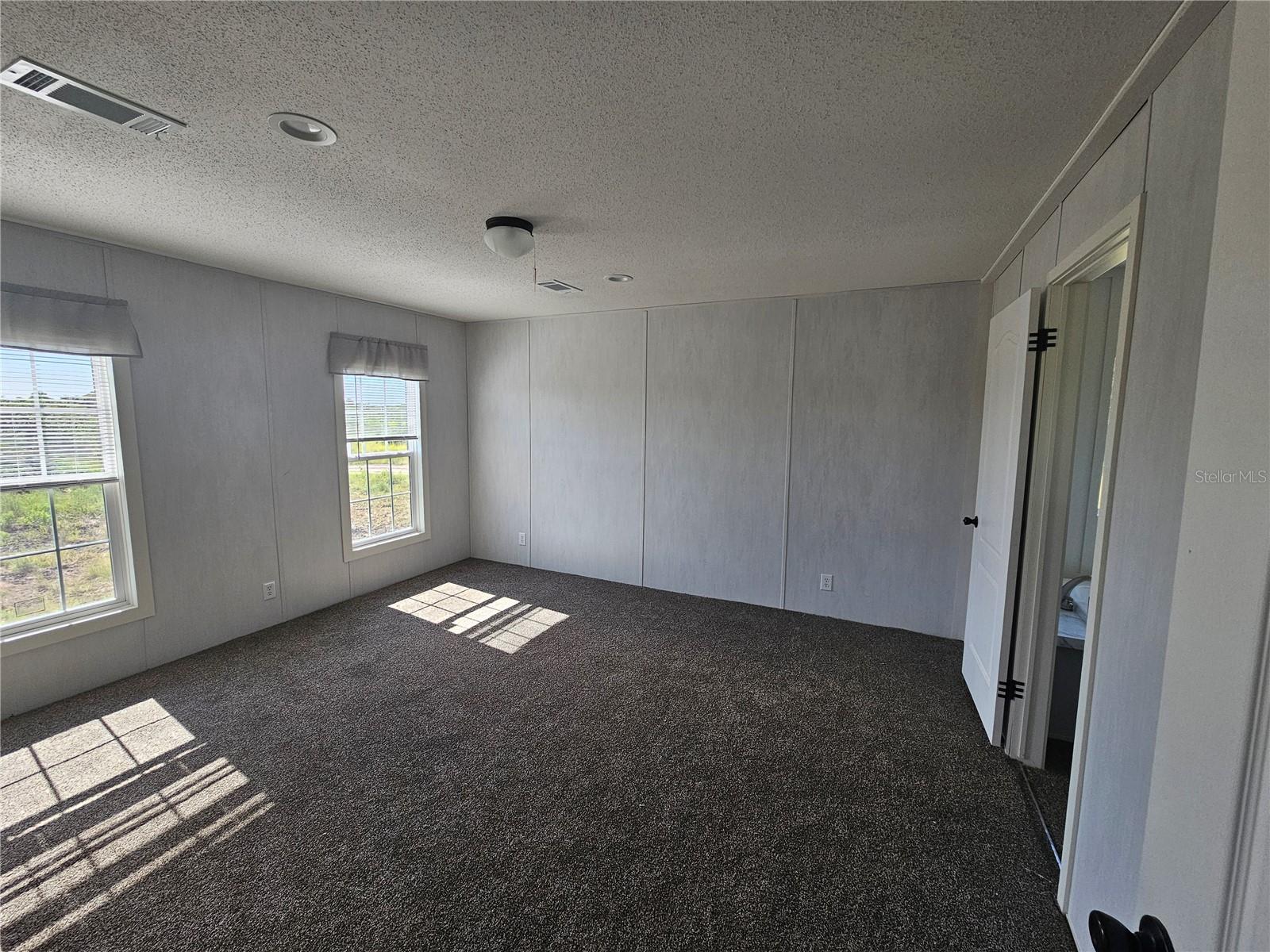 1070 CABBAGE LN, OKEECHOBEE, FL, 34974