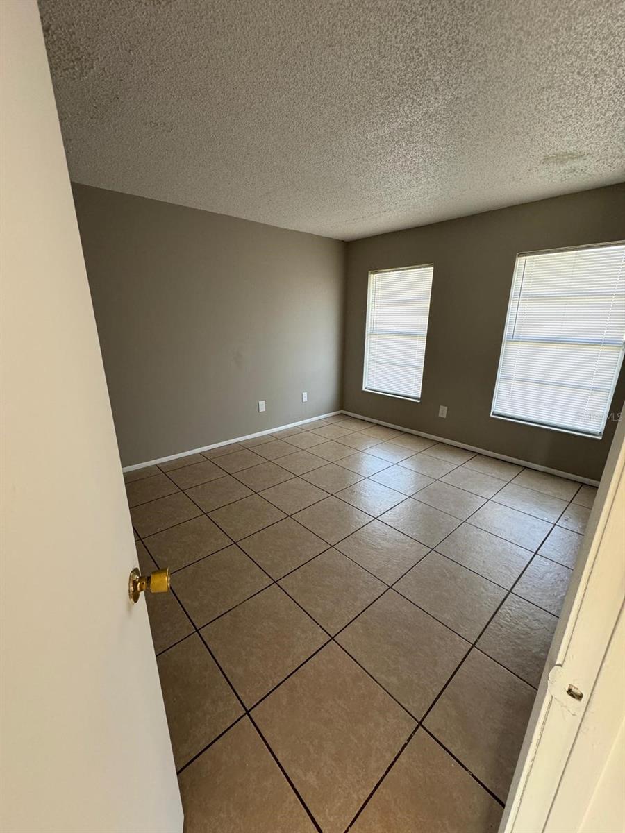 501 FLORAL DR, KISSIMMEE, FL, 34743