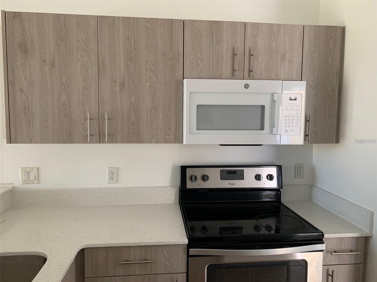 1240 S BEACH CIR, KISSIMMEE, FL, 34746