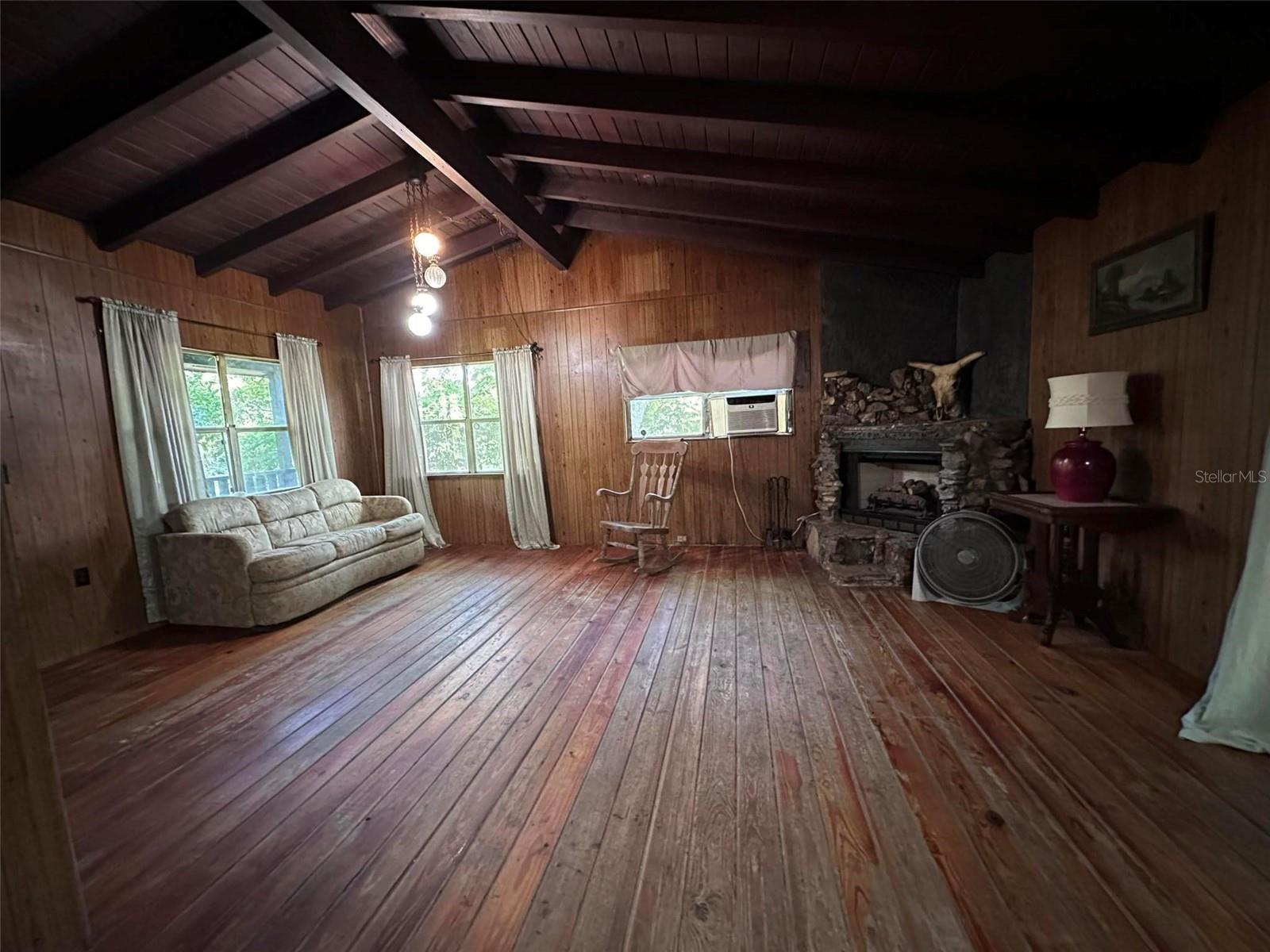 42225 SAINT CLAIRE LAKE DR, DELAND, FL, 32720