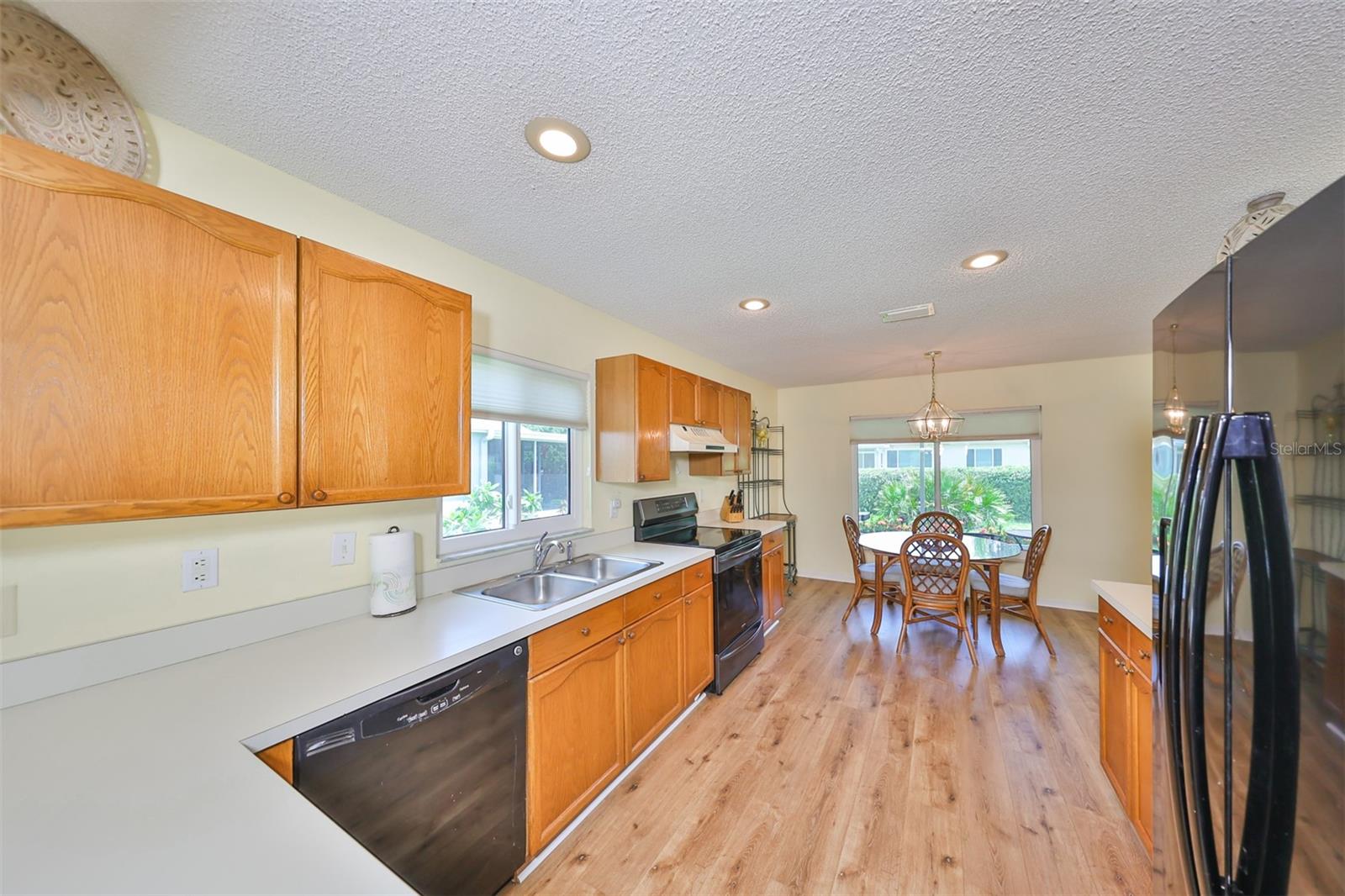 736 MCCALLISTER AVE, SUN CITY CENTER, FL, 33573