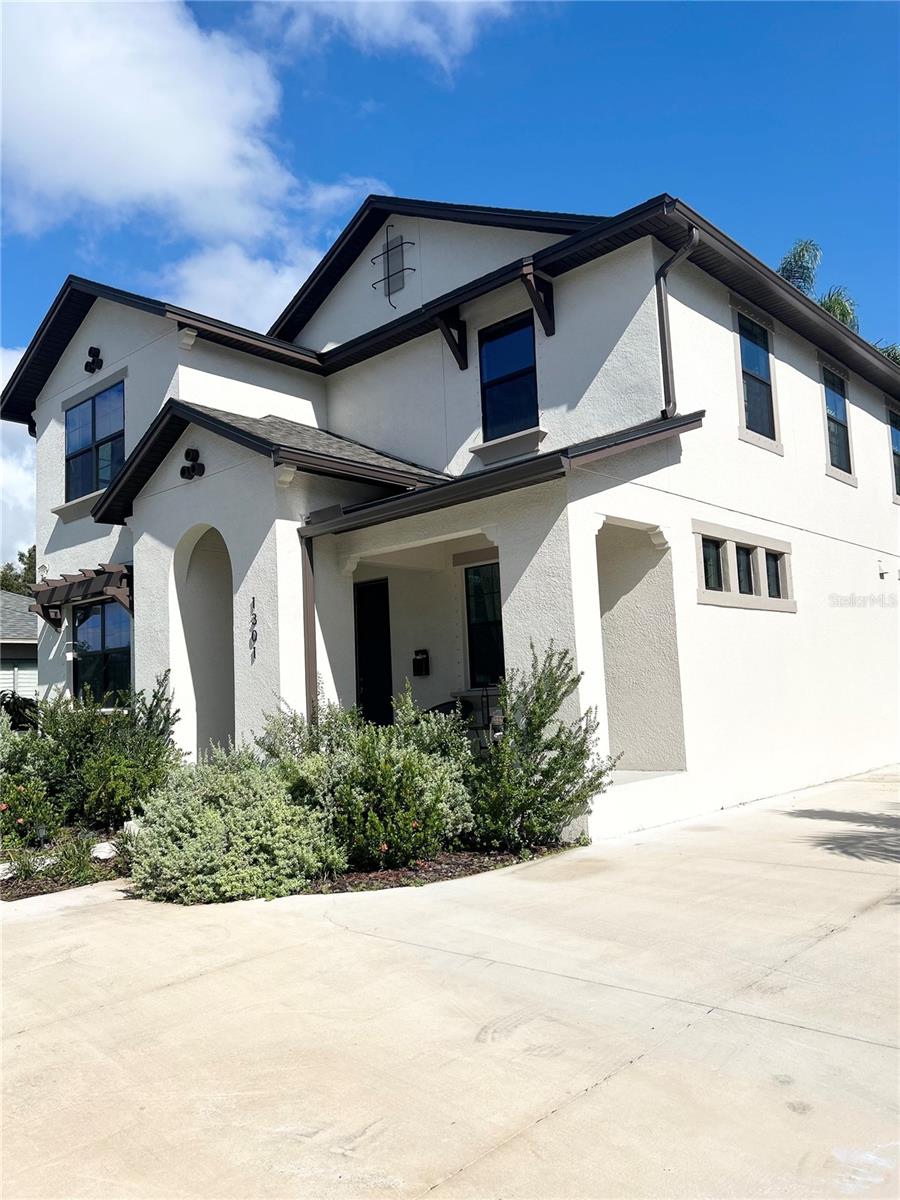 1301 22ND AVE N, ST PETERSBURG, FL, 33704