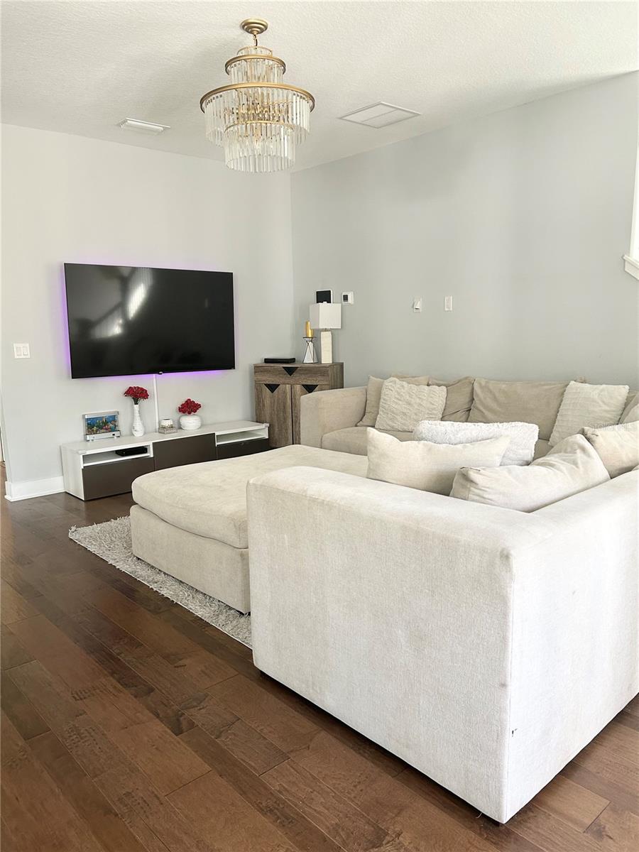 1301 22ND AVE N, ST PETERSBURG, FL, 33704