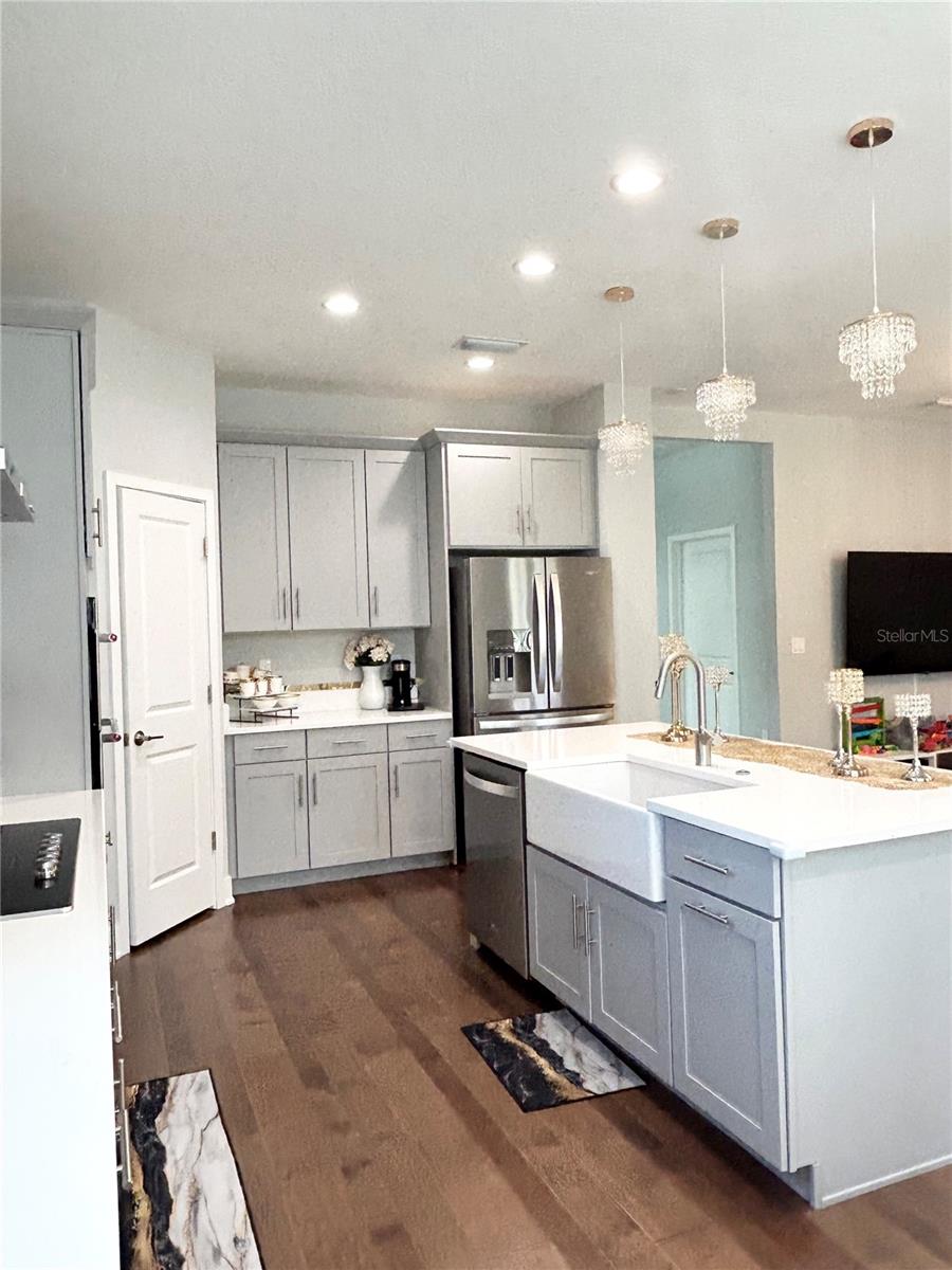 1301 22ND AVE N, ST PETERSBURG, FL, 33704