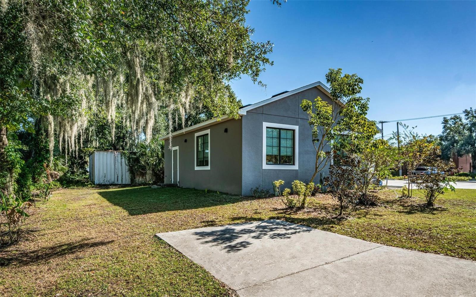 1002 E BAKER ST, PLANT CITY, FL, 33563