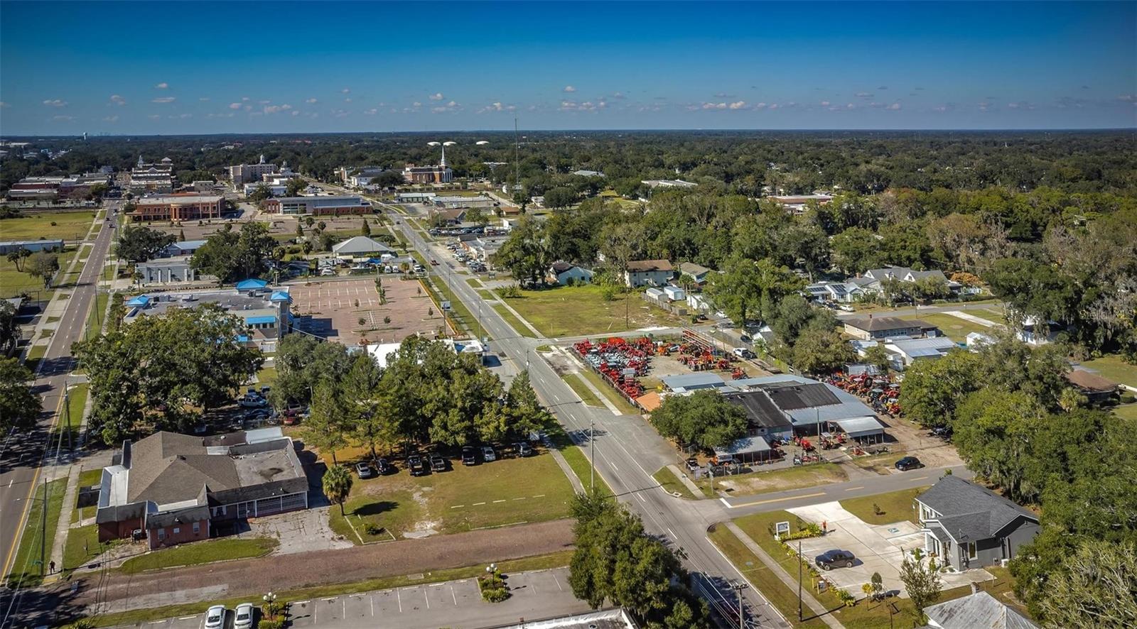 1002 E BAKER ST, PLANT CITY, FL, 33563