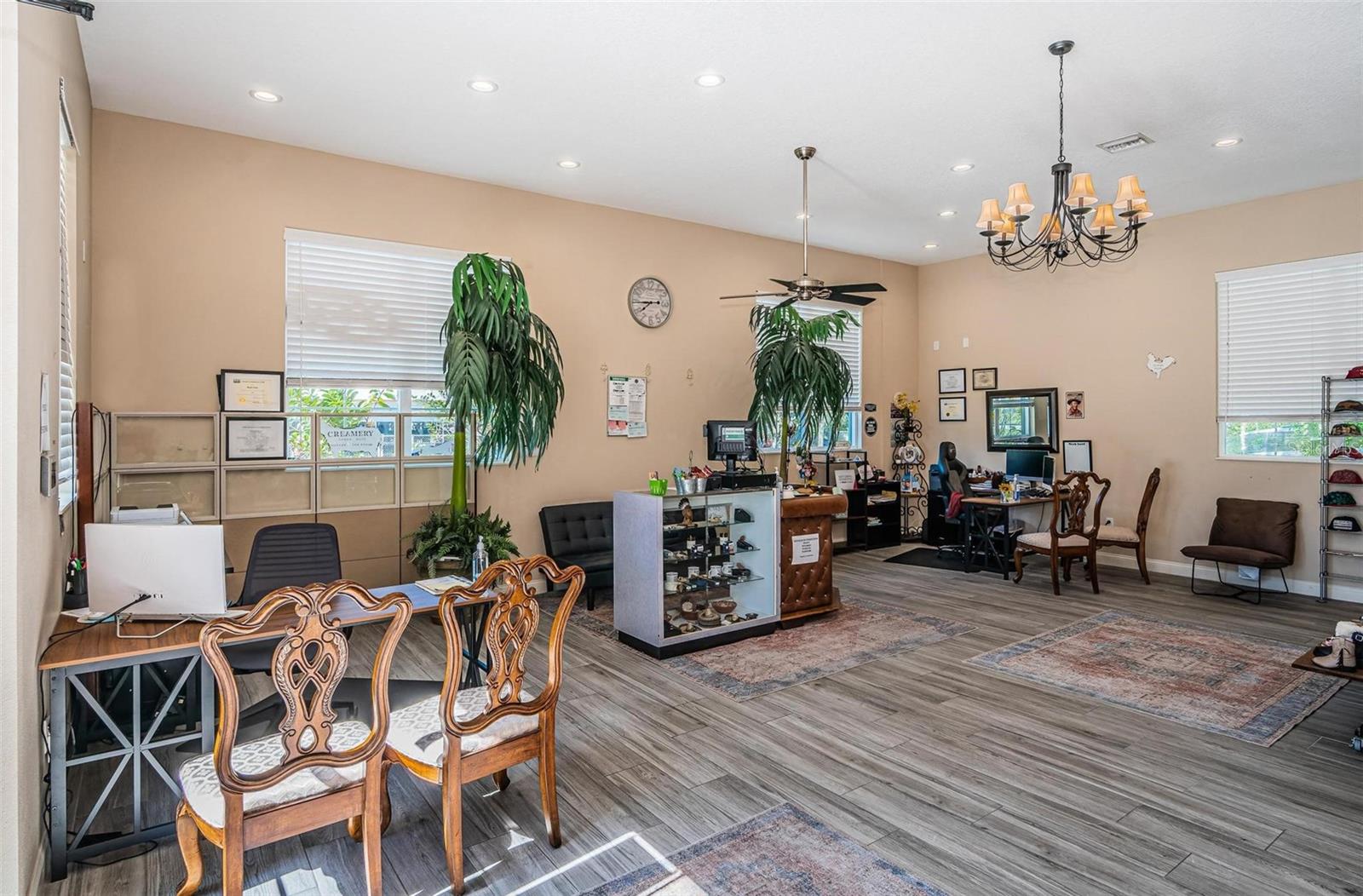 1002 E BAKER ST, PLANT CITY, FL, 33563