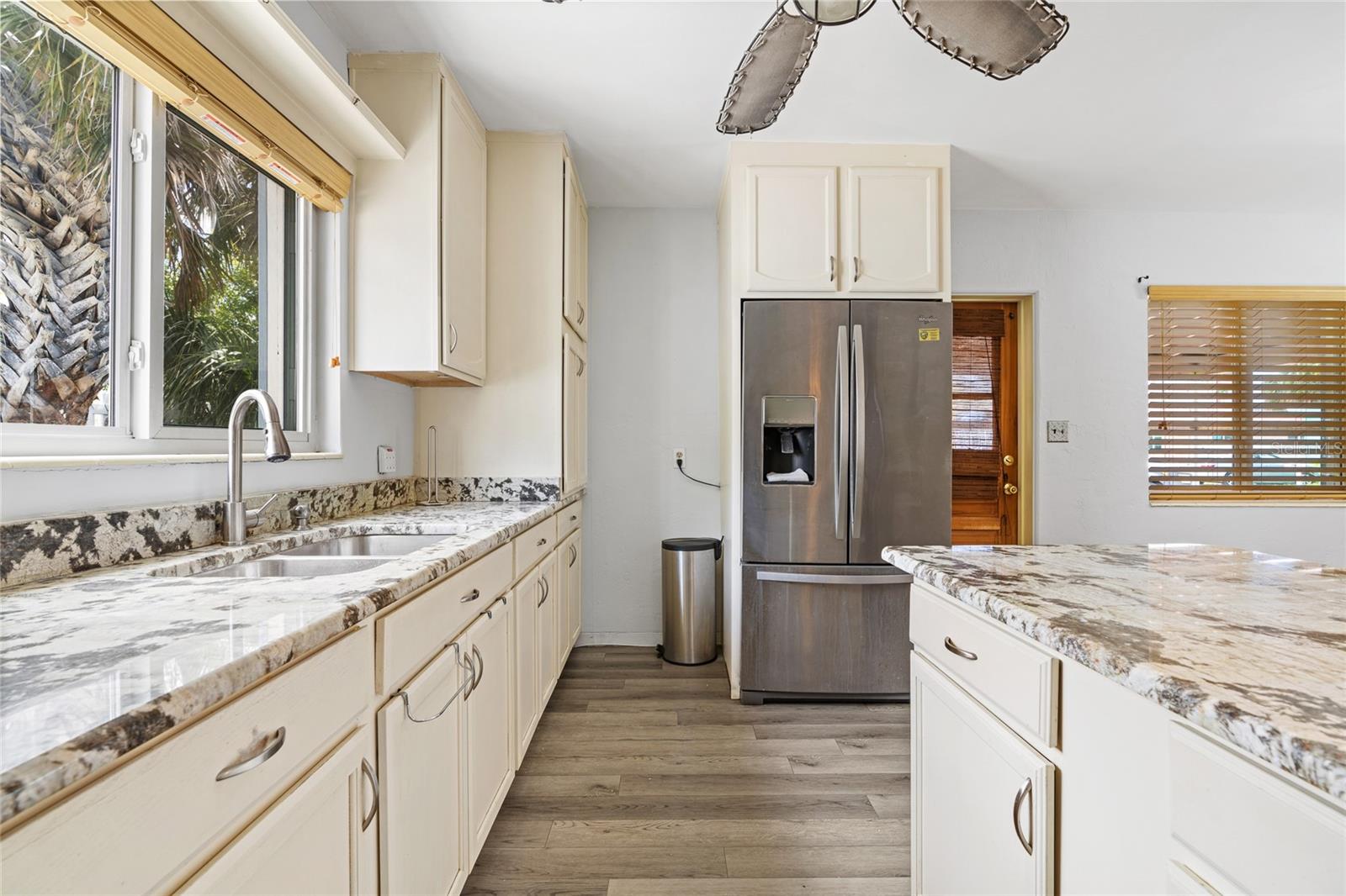 18053 2ND ST E, REDINGTON SHORES, FL, 33708