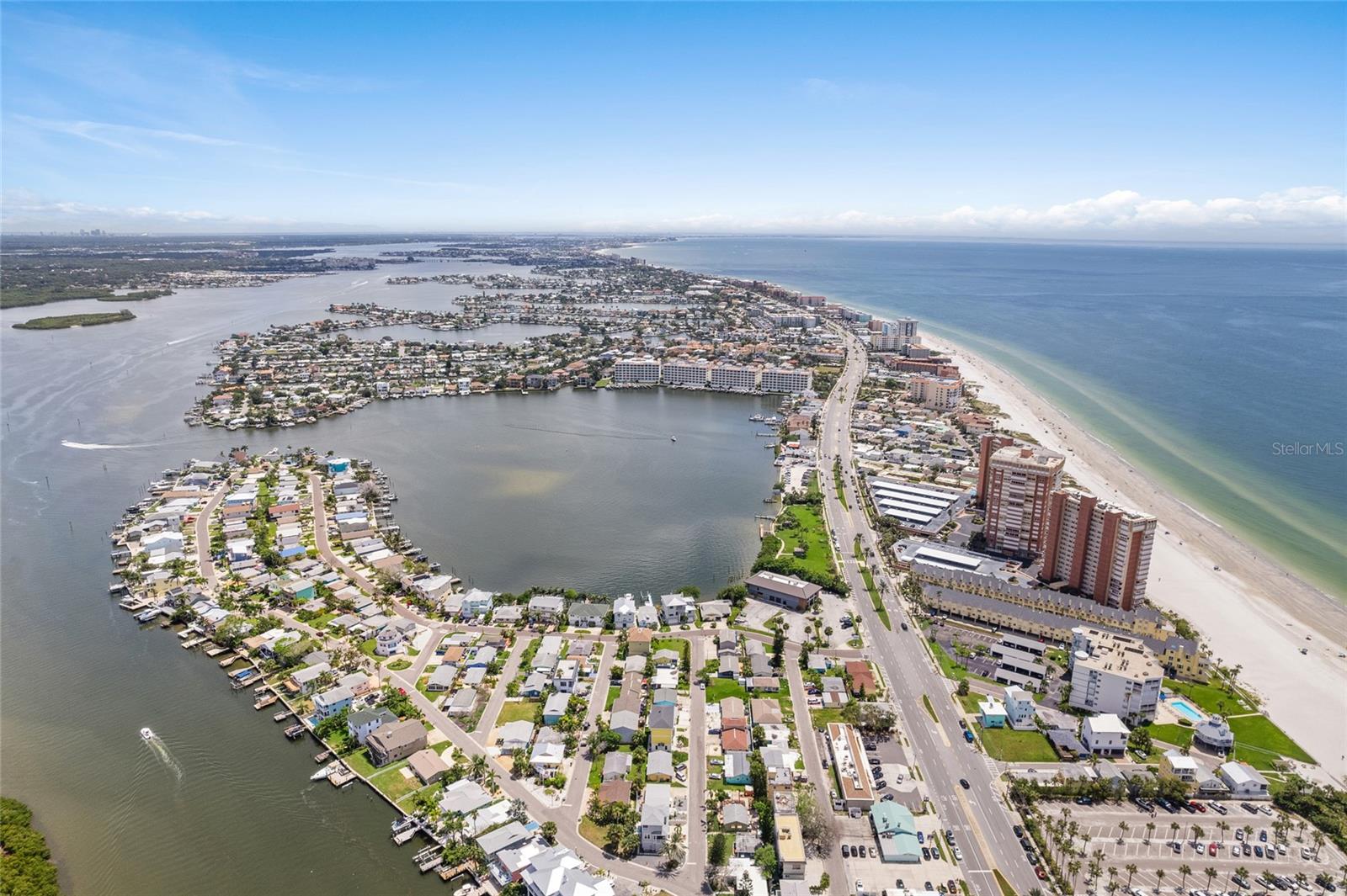 18053 2ND ST E, REDINGTON SHORES, FL, 33708