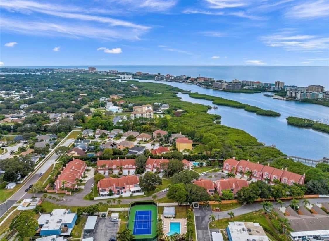 GLADES THE, SEMINOLE, FL, 33776