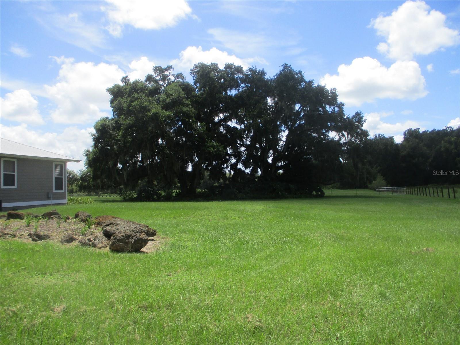 33 SW 97TH PL, WEBSTER, FL, 33597