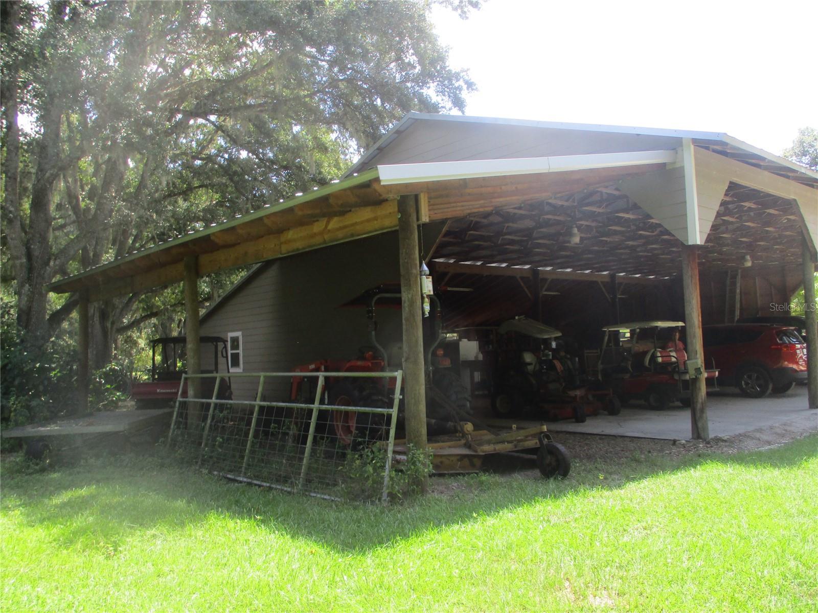 33 SW 97TH PL, WEBSTER, FL, 33597