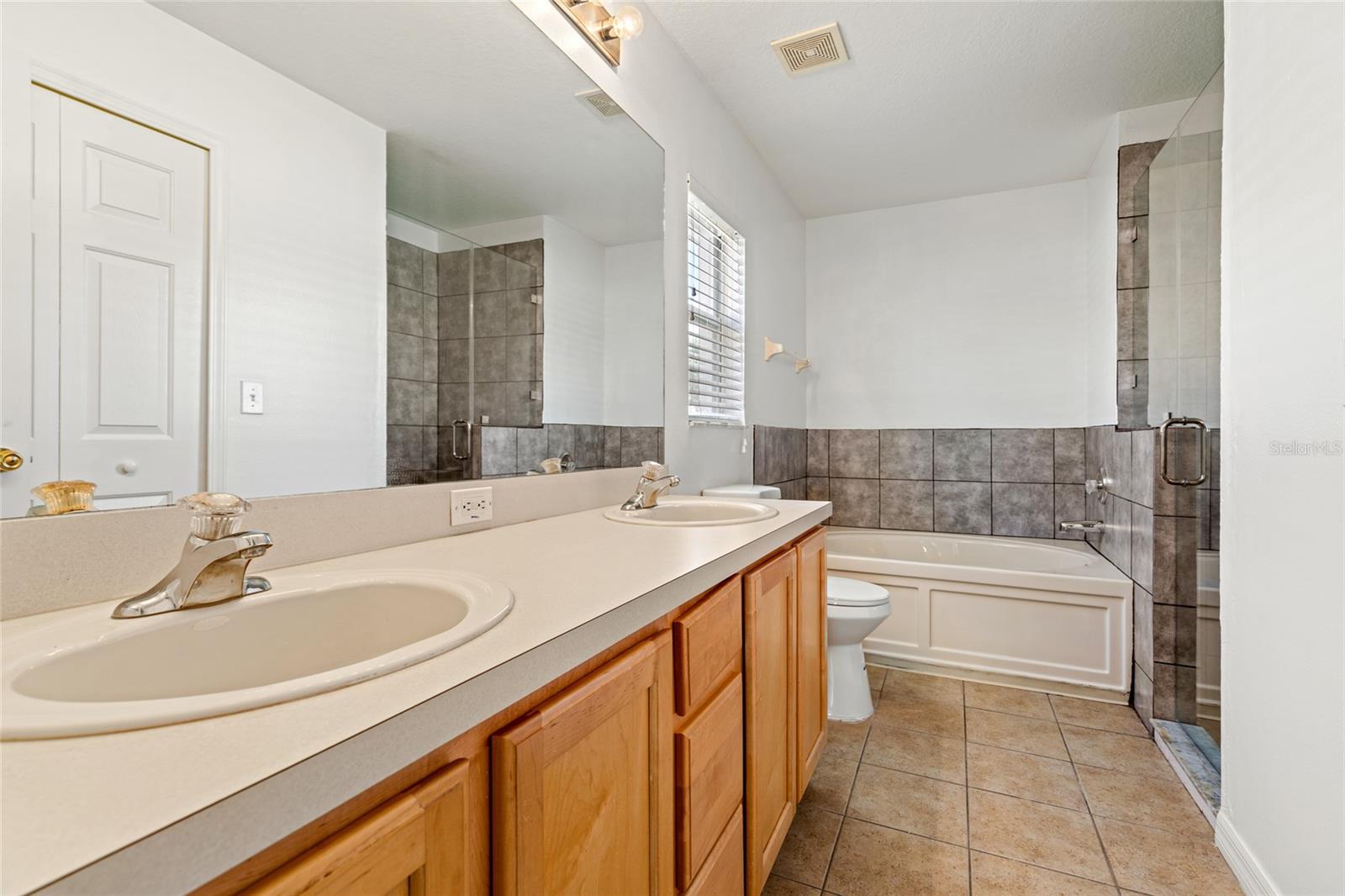 31334 MAKINAW LN, WESLEY CHAPEL, FL, 33545