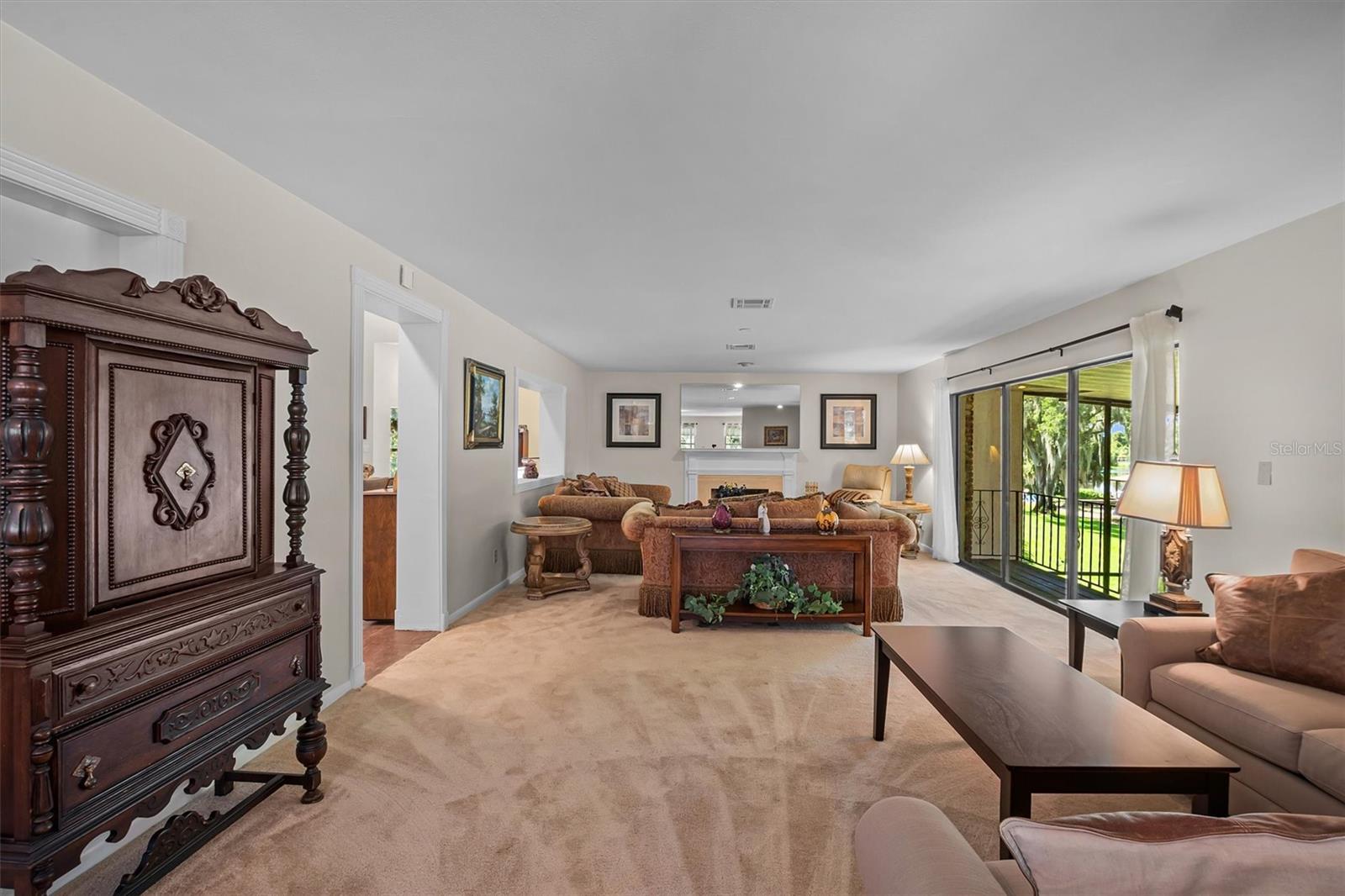 121 E LAKE SUMMIT DR, WINTER HAVEN, FL, 33884