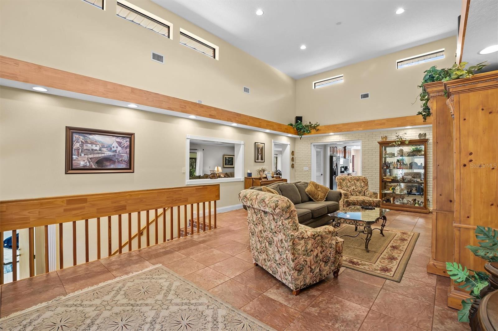 121 E LAKE SUMMIT DR, WINTER HAVEN, FL, 33884