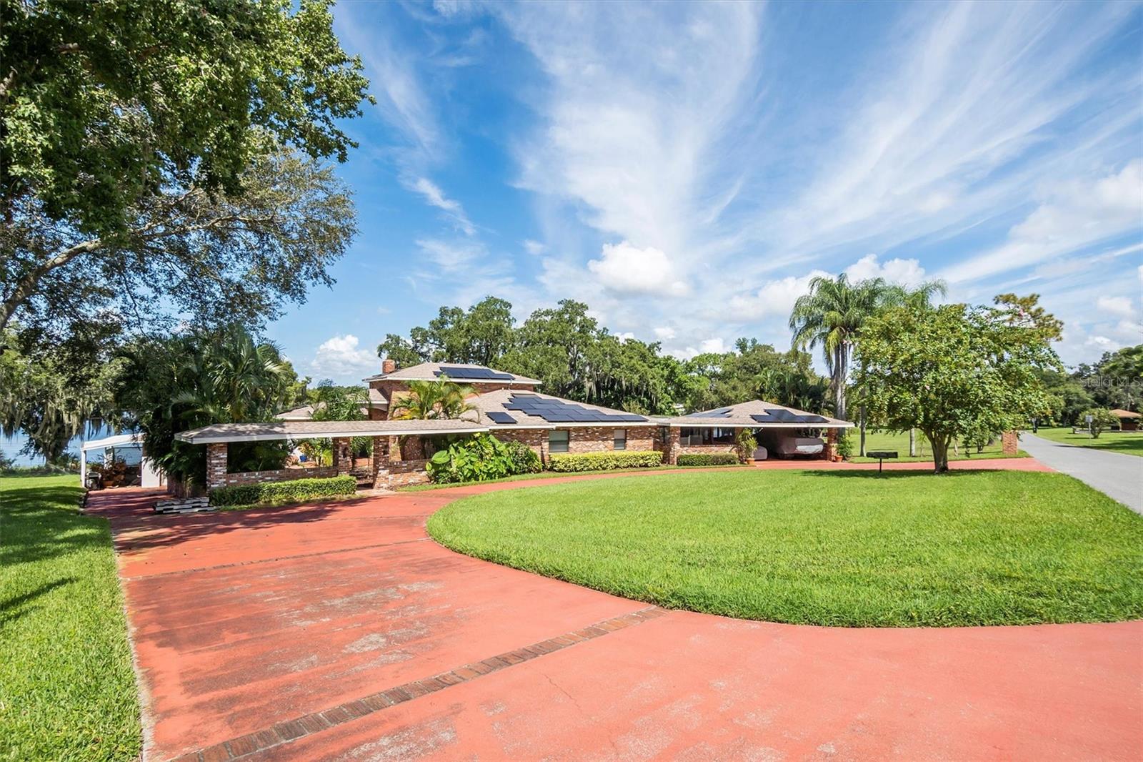 121 E LAKE SUMMIT DR, WINTER HAVEN, FL, 33884