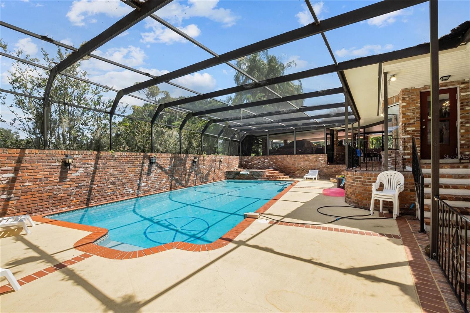 121 E LAKE SUMMIT DR, WINTER HAVEN, FL, 33884