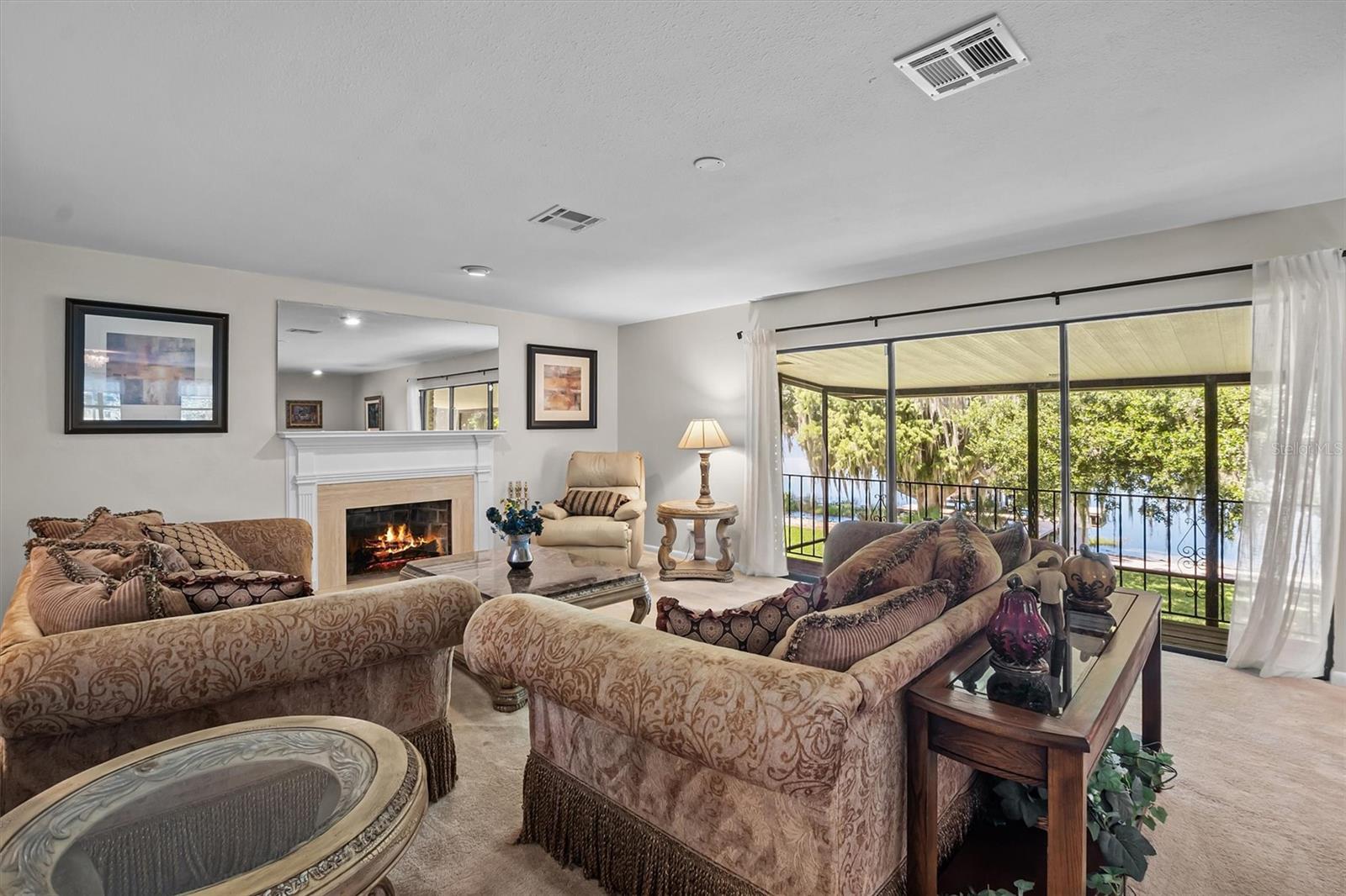 121 E LAKE SUMMIT DR, WINTER HAVEN, FL, 33884