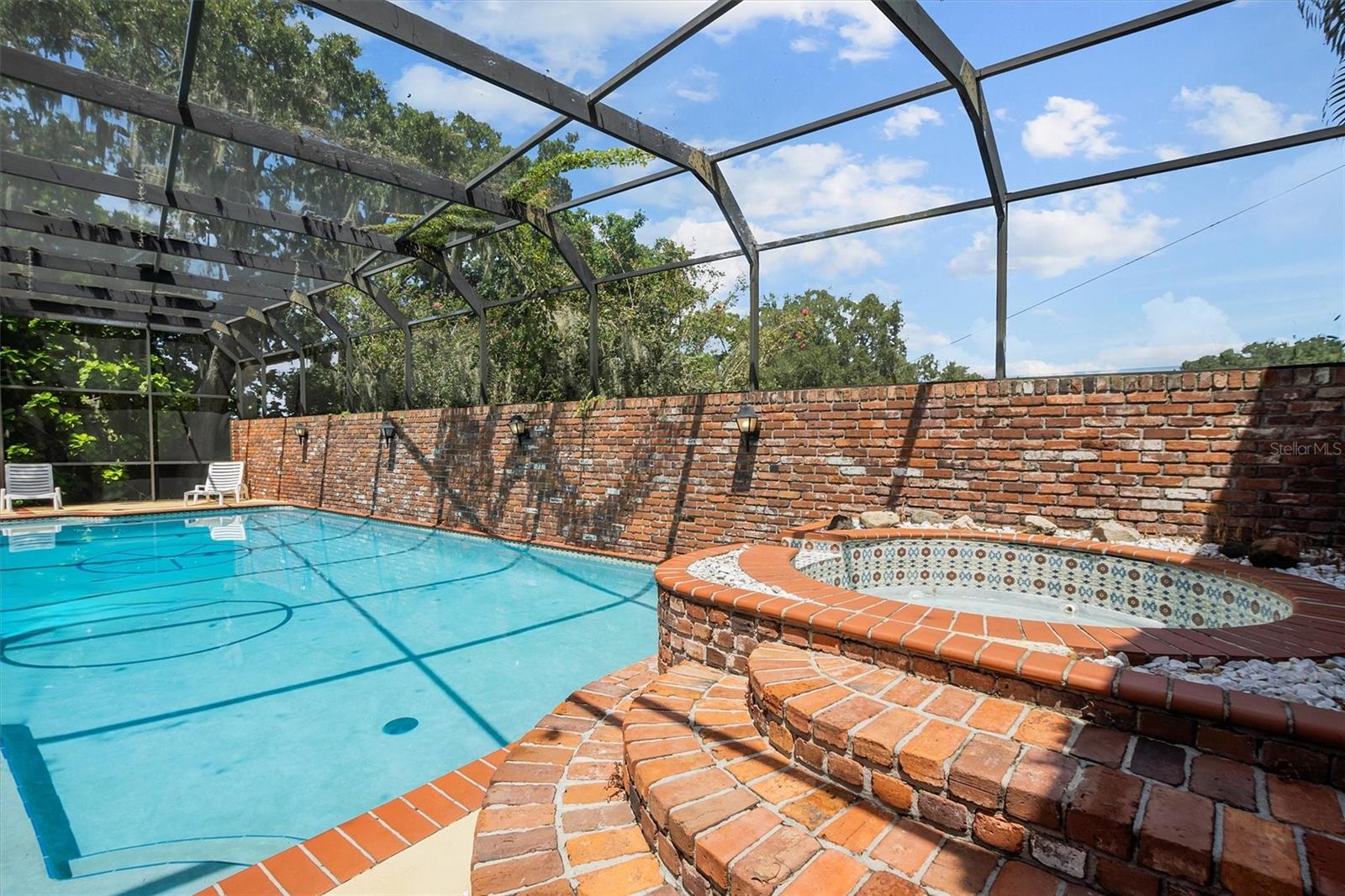 121 E LAKE SUMMIT DR, WINTER HAVEN, FL, 33884