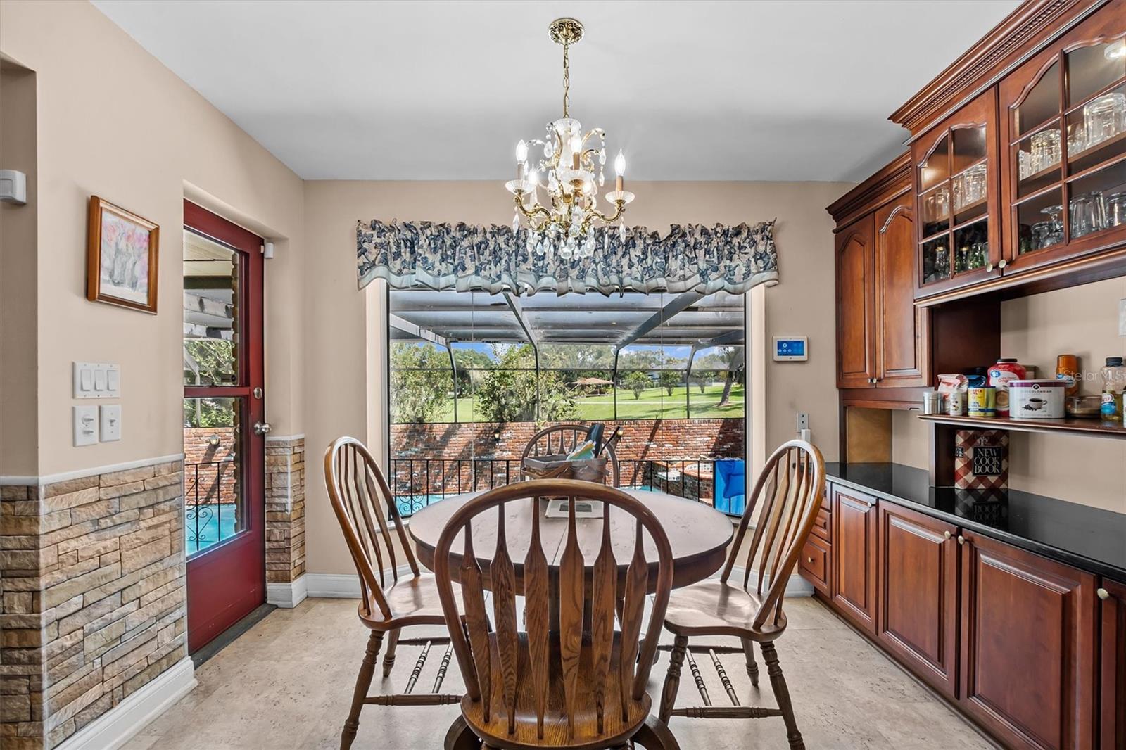 121 E LAKE SUMMIT DR, WINTER HAVEN, FL, 33884