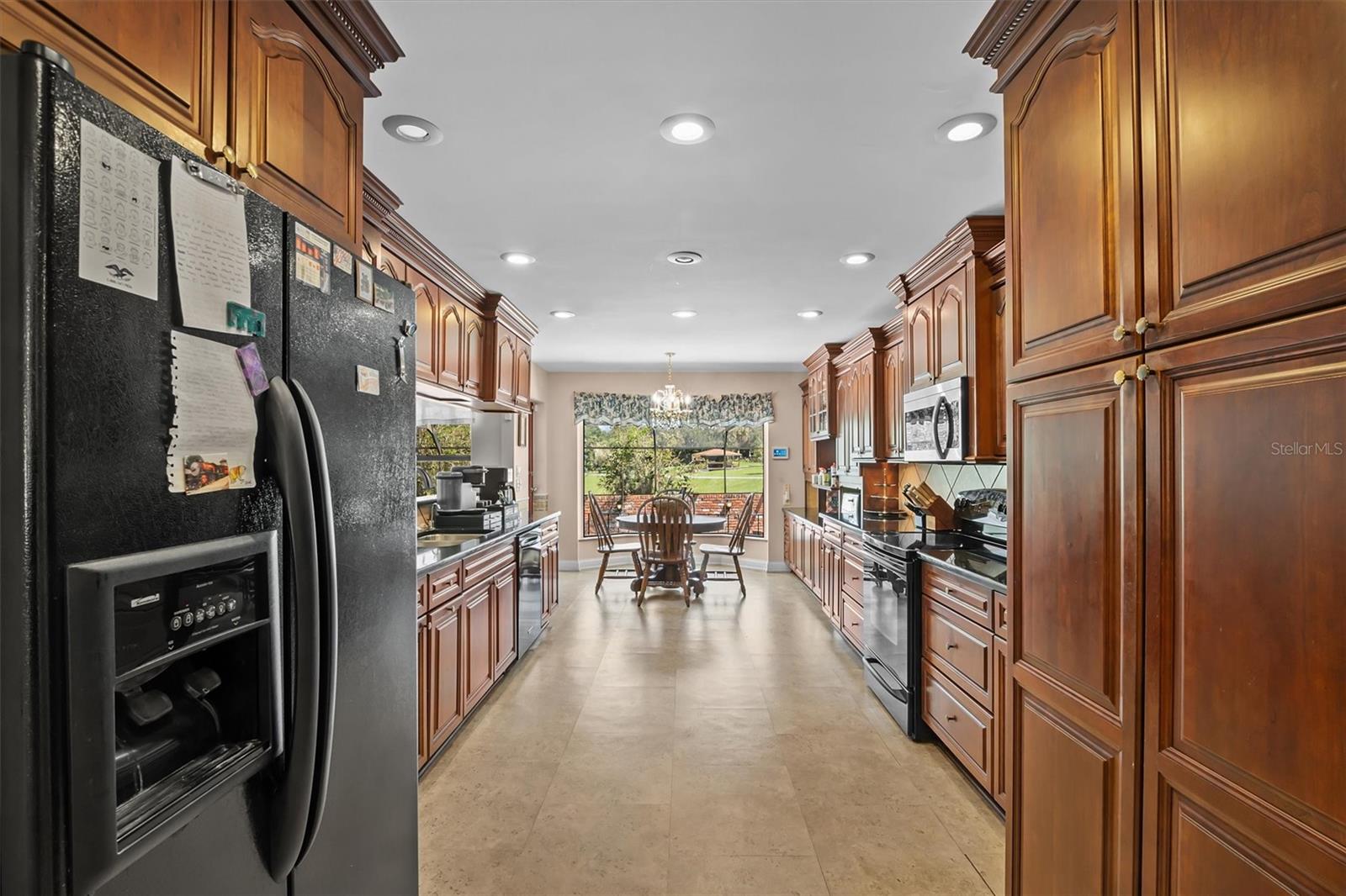 121 E LAKE SUMMIT DR, WINTER HAVEN, FL, 33884