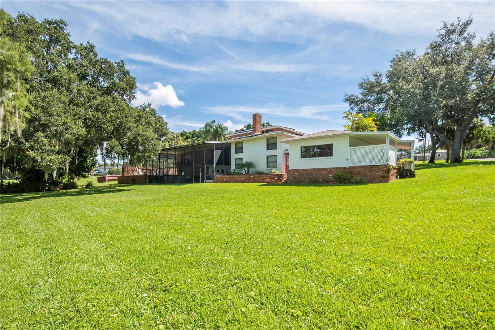 121 E LAKE SUMMIT DR, WINTER HAVEN, FL, 33884