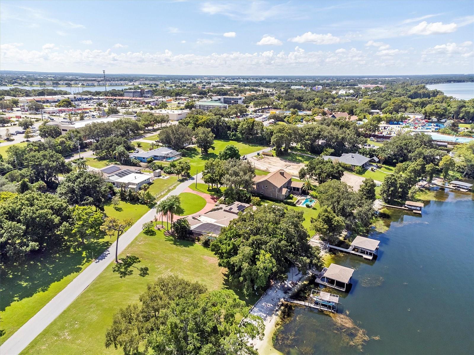 121 E LAKE SUMMIT DR, WINTER HAVEN, FL, 33884