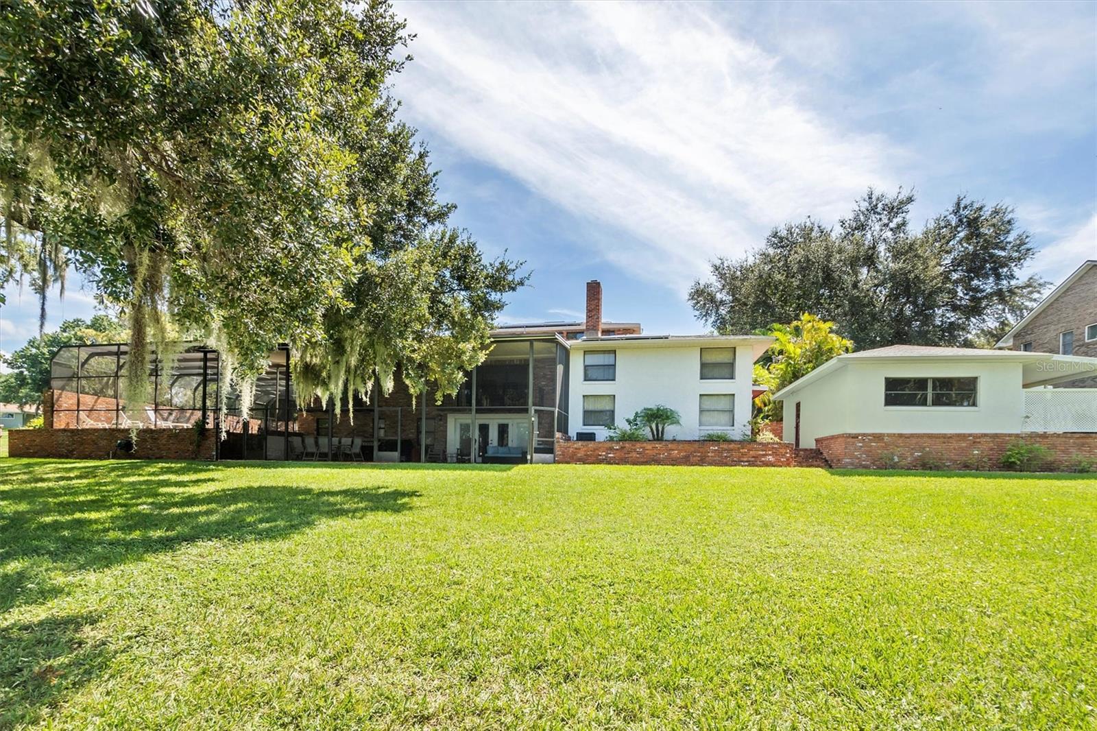 121 E LAKE SUMMIT DR, WINTER HAVEN, FL, 33884