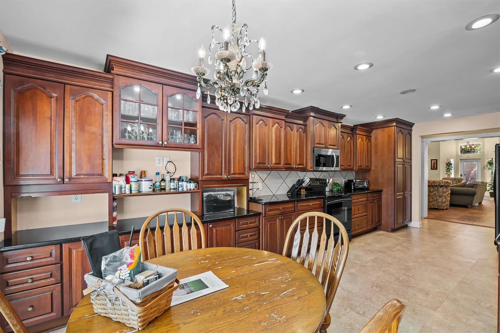 121 E LAKE SUMMIT DR, WINTER HAVEN, FL, 33884