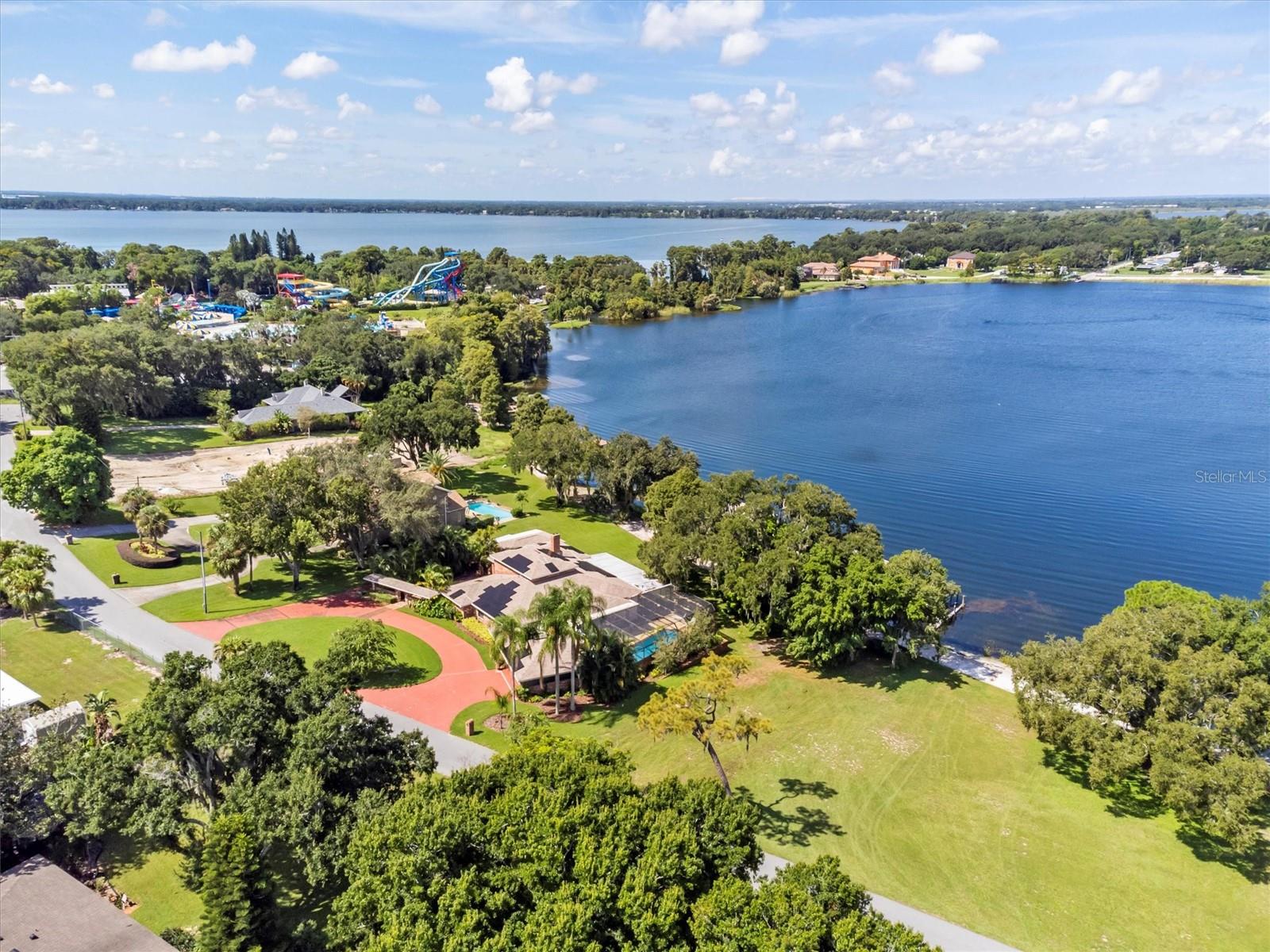 121 E LAKE SUMMIT DR, WINTER HAVEN, FL, 33884