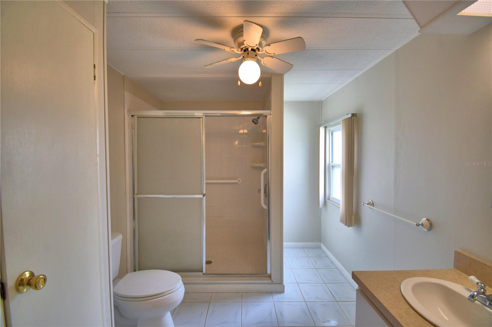 P4931788 Property Photo