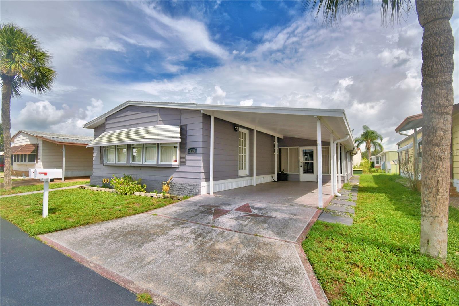 P4931788 Property Photo