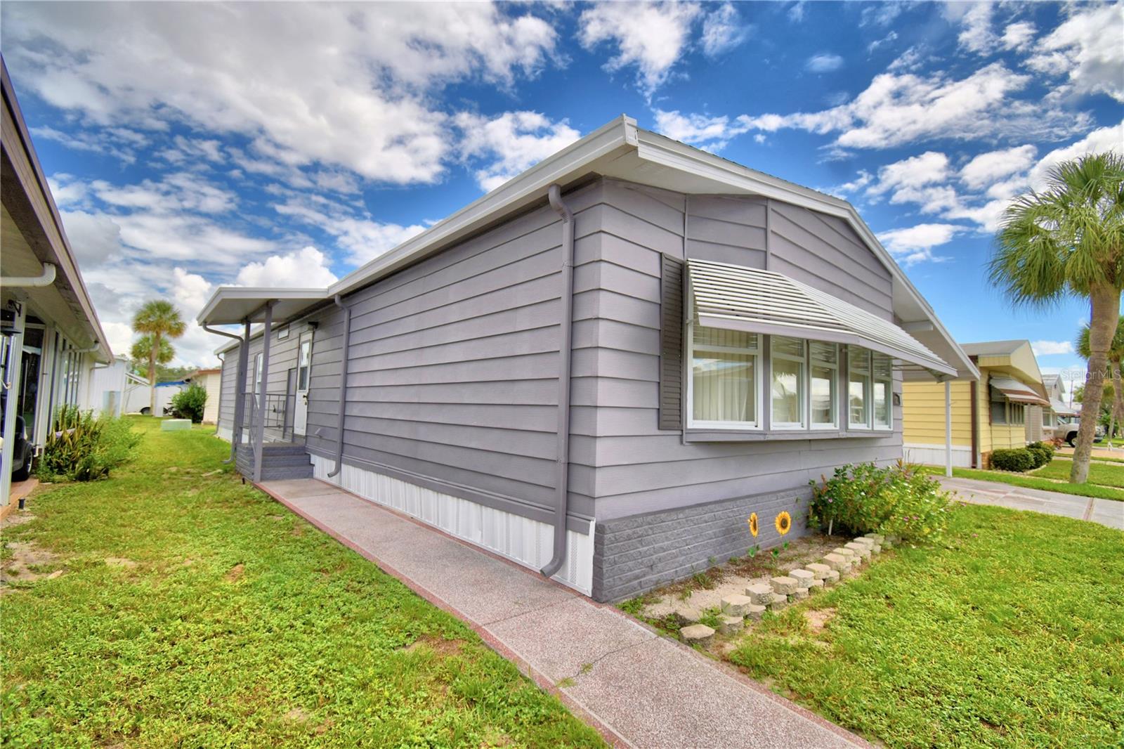 P4931788 Property Photo