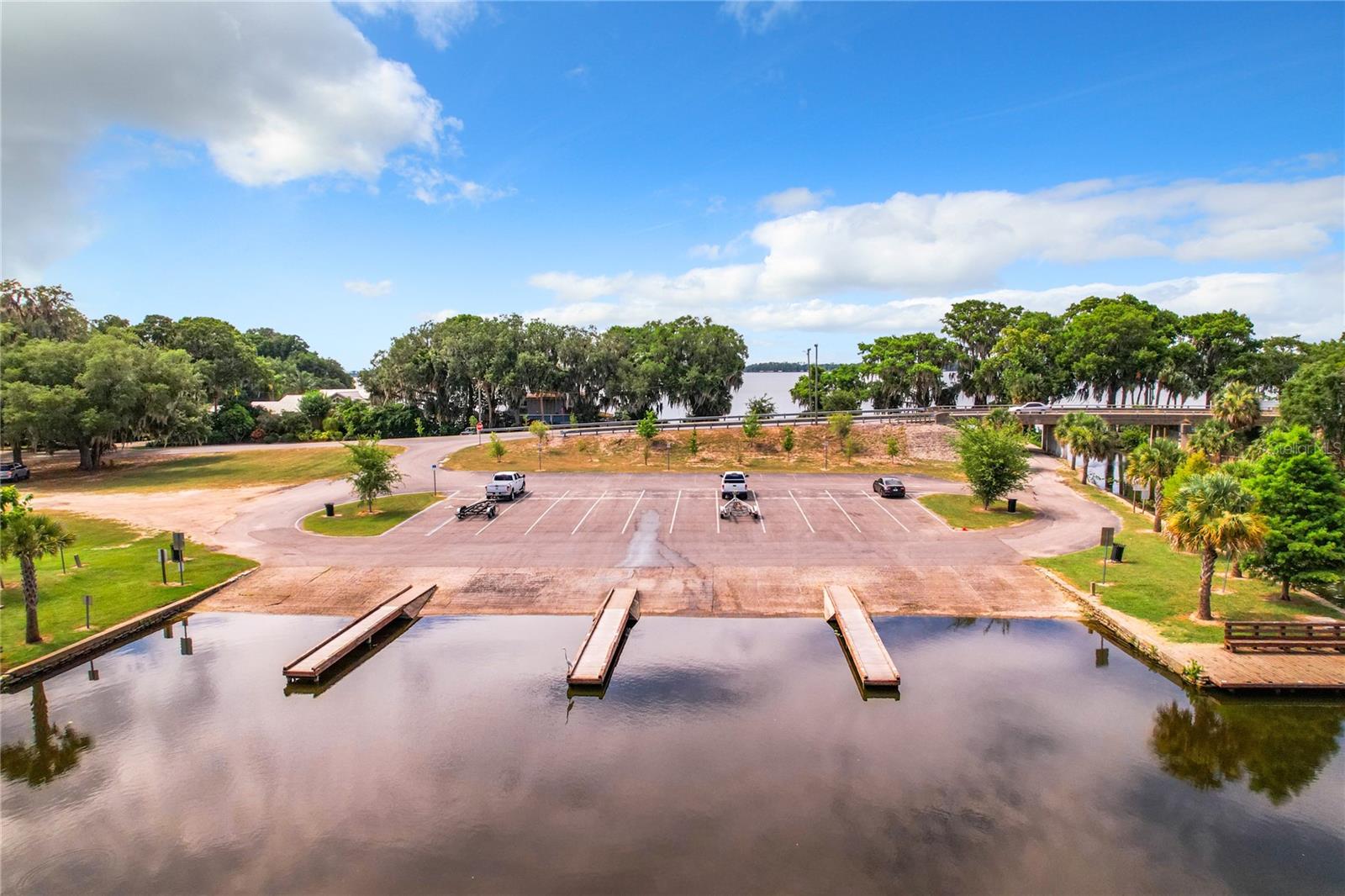 505 LAKESHORE DR, EUSTIS, FL, 32726