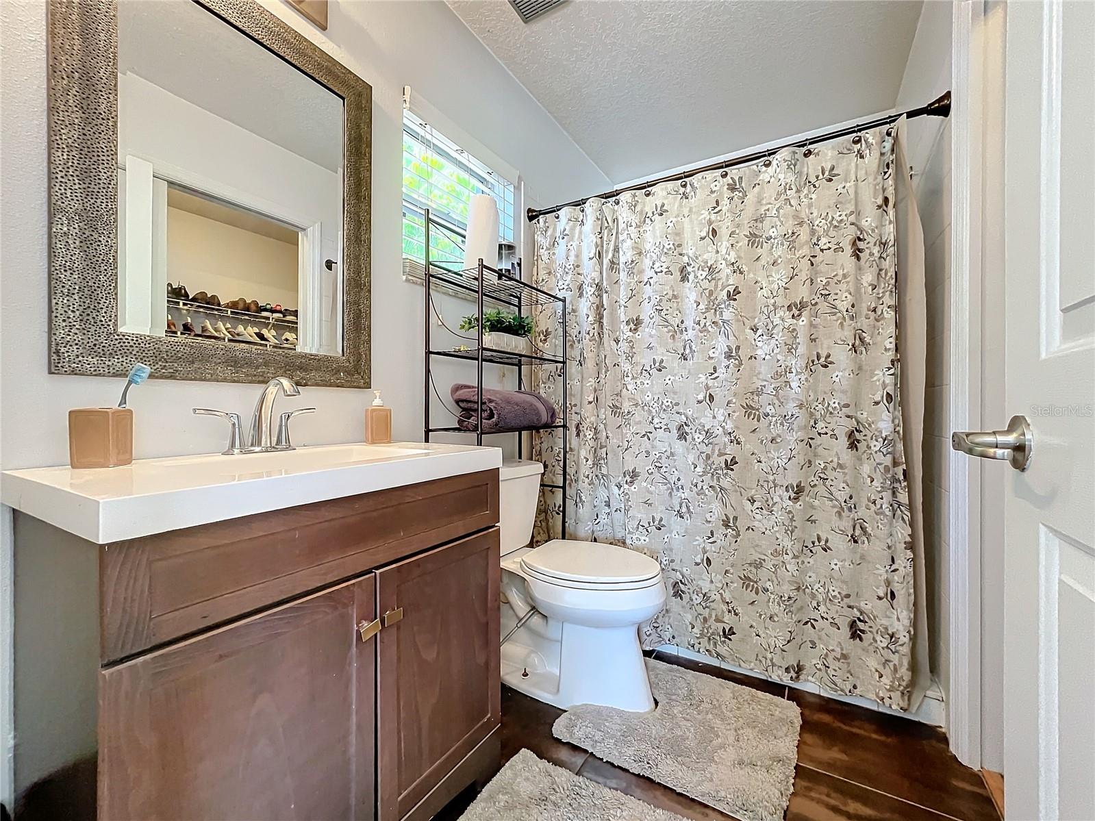 505 LAKESHORE DR, EUSTIS, FL, 32726