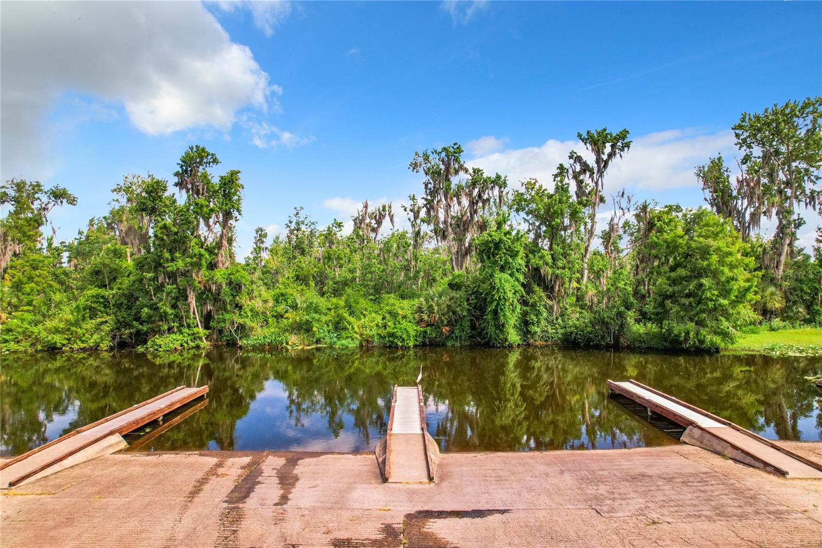 505 LAKESHORE DR, EUSTIS, FL, 32726