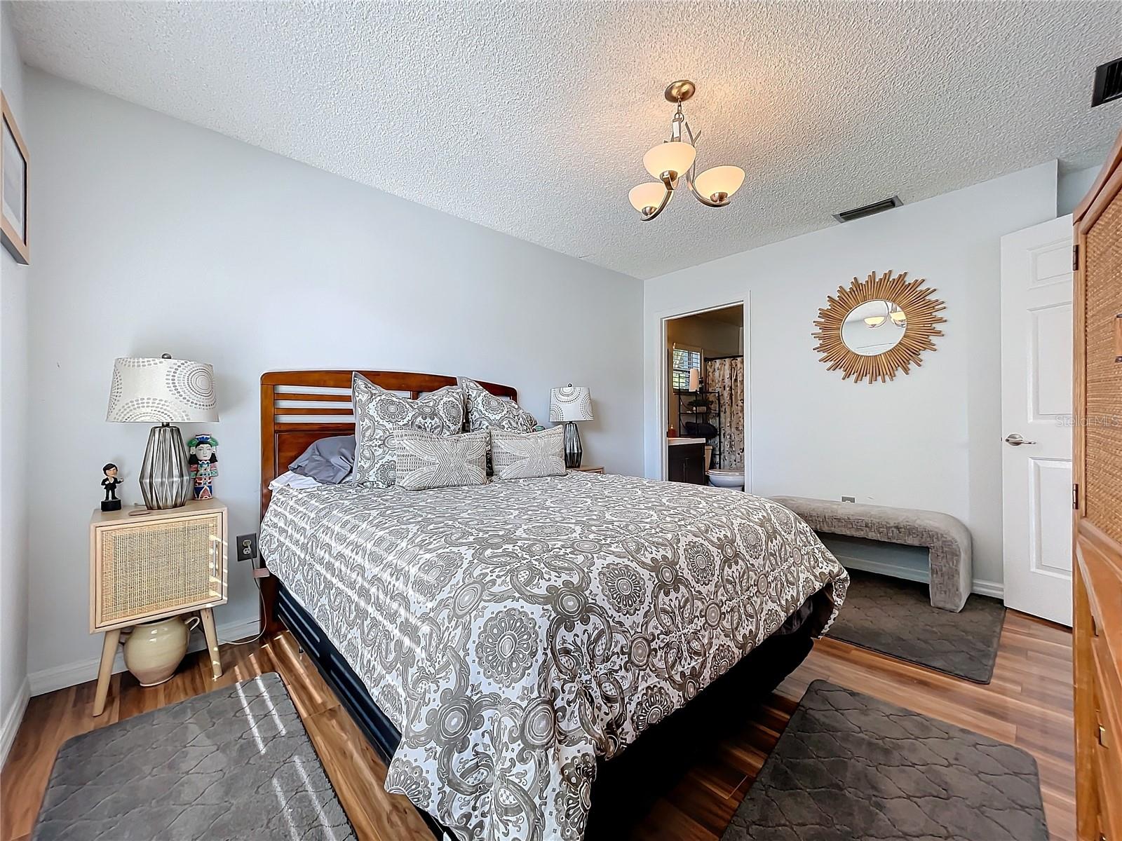 505 LAKESHORE DR, EUSTIS, FL, 32726