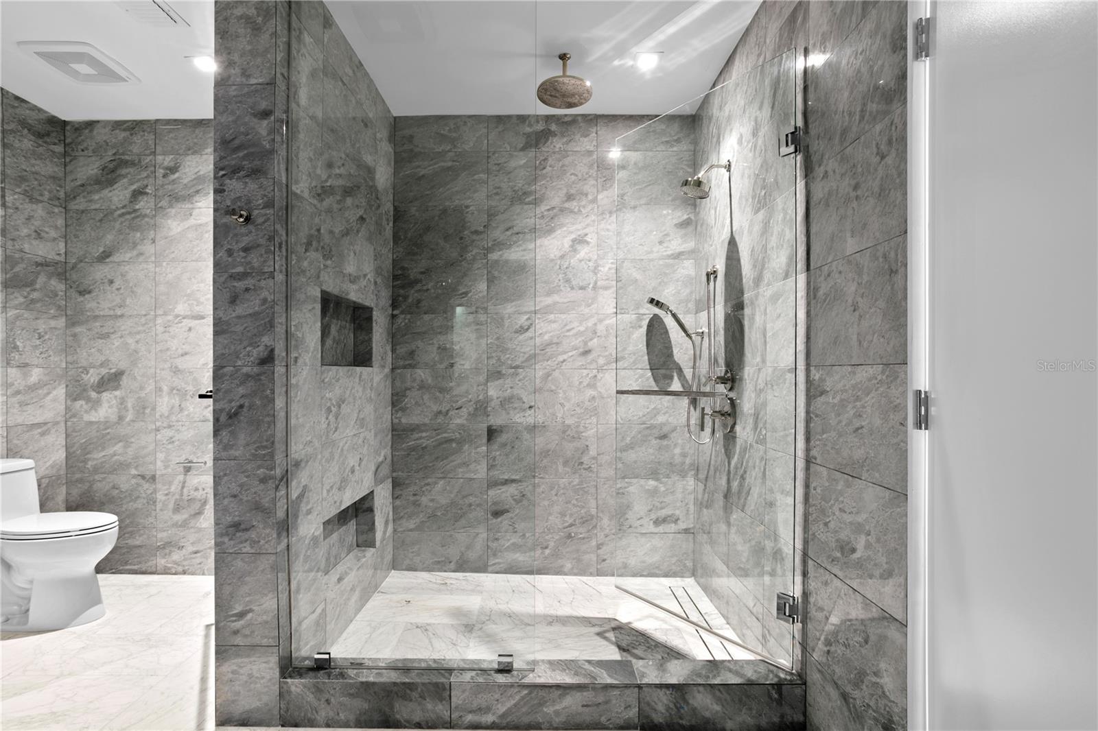 T3551725 Property Photo