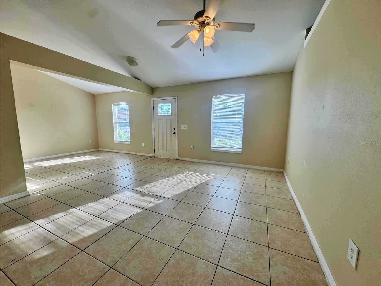 390 COLONADE CT, KISSIMMEE, FL, 34758