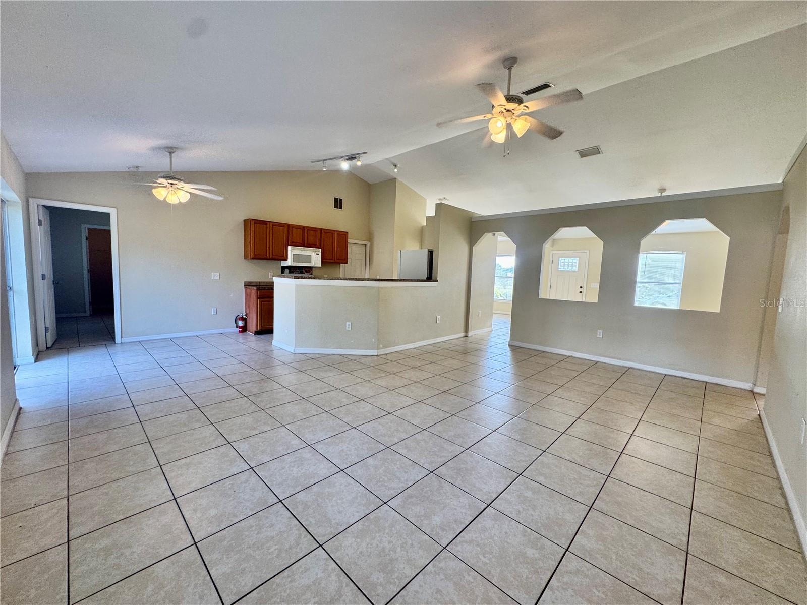 390 COLONADE CT, KISSIMMEE, FL, 34758