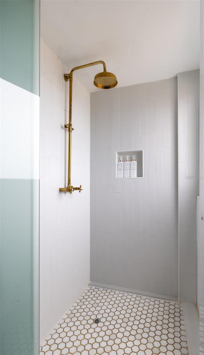 PR9108453 Property Photo