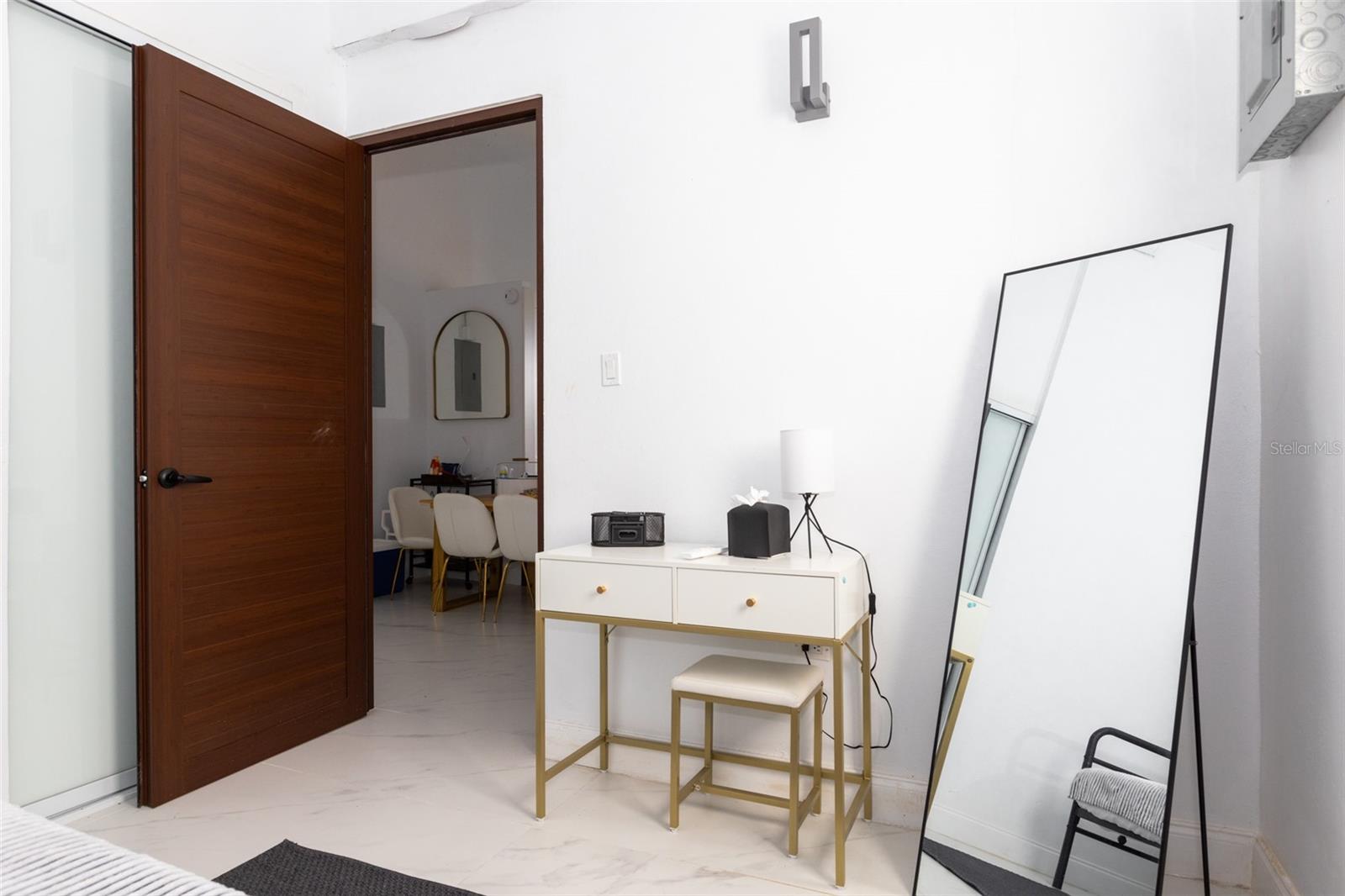 PR9108453 Property Photo