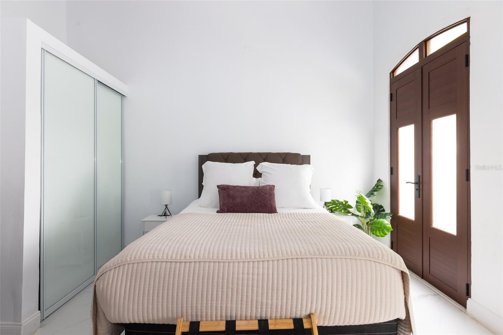 PR9108453 Property Photo