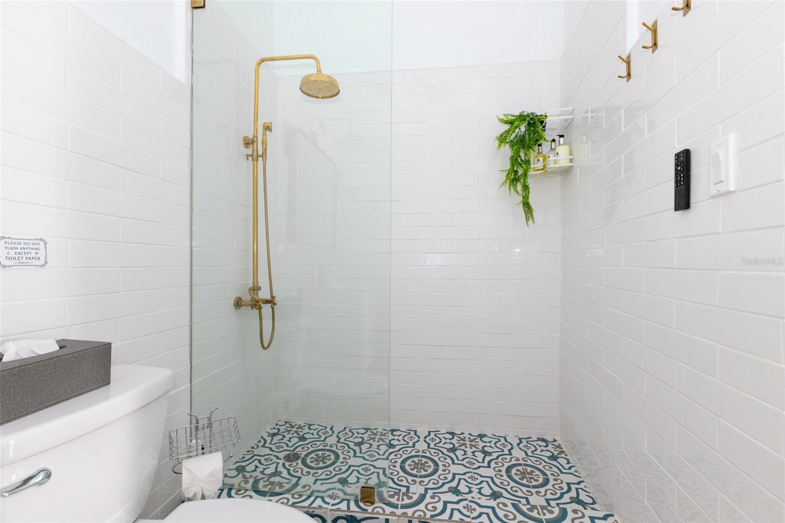 PR9108453 Property Photo