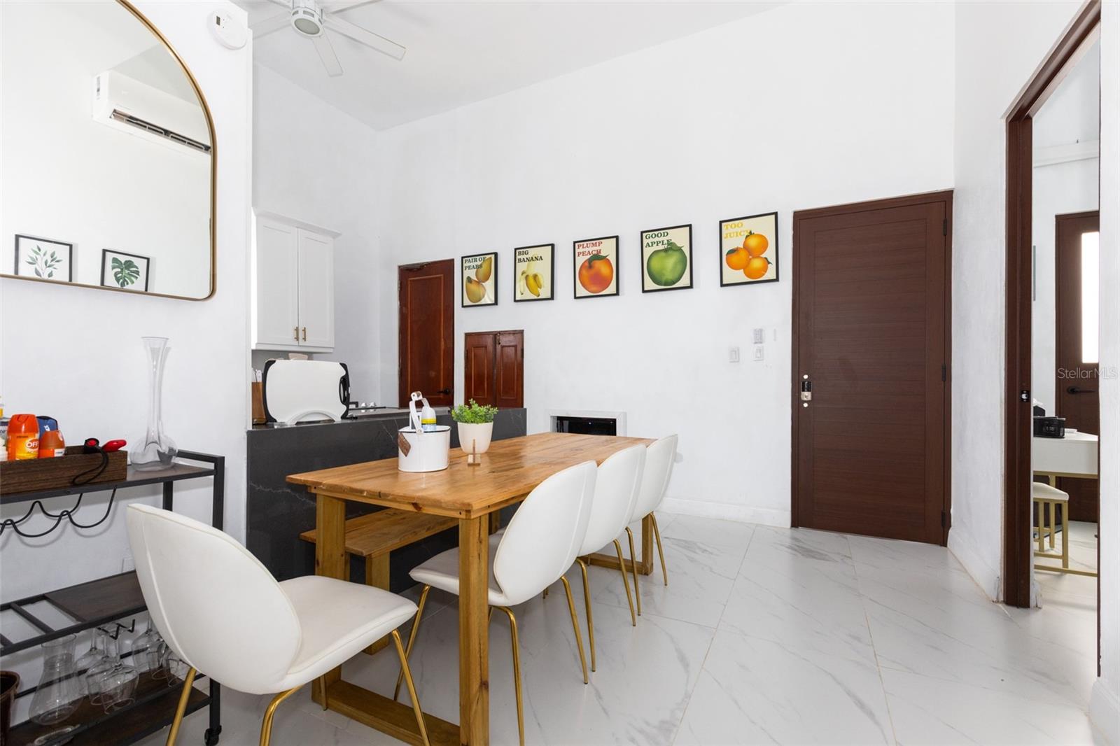 PR9108453 Property Photo