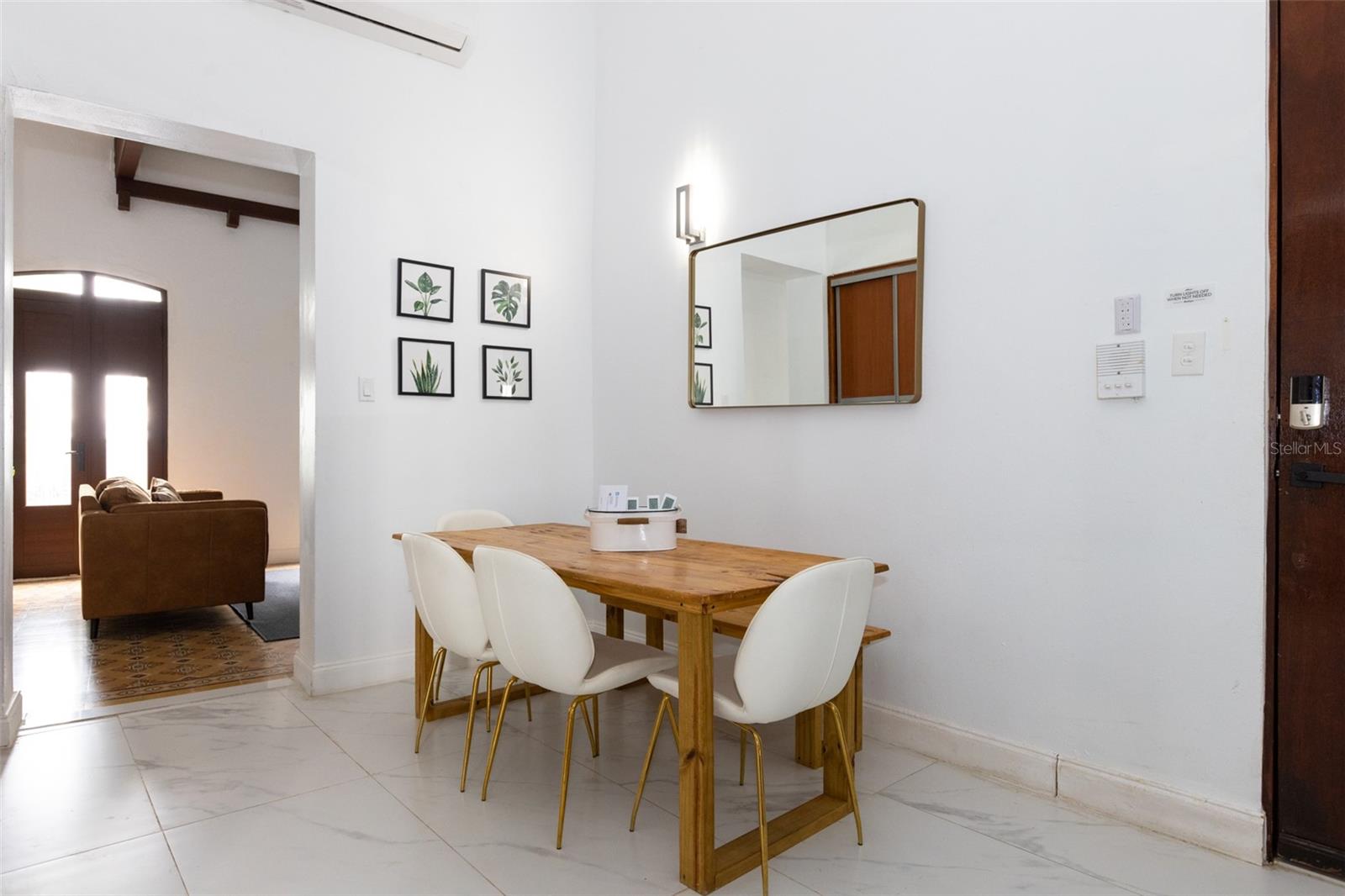 PR9108453 Property Photo