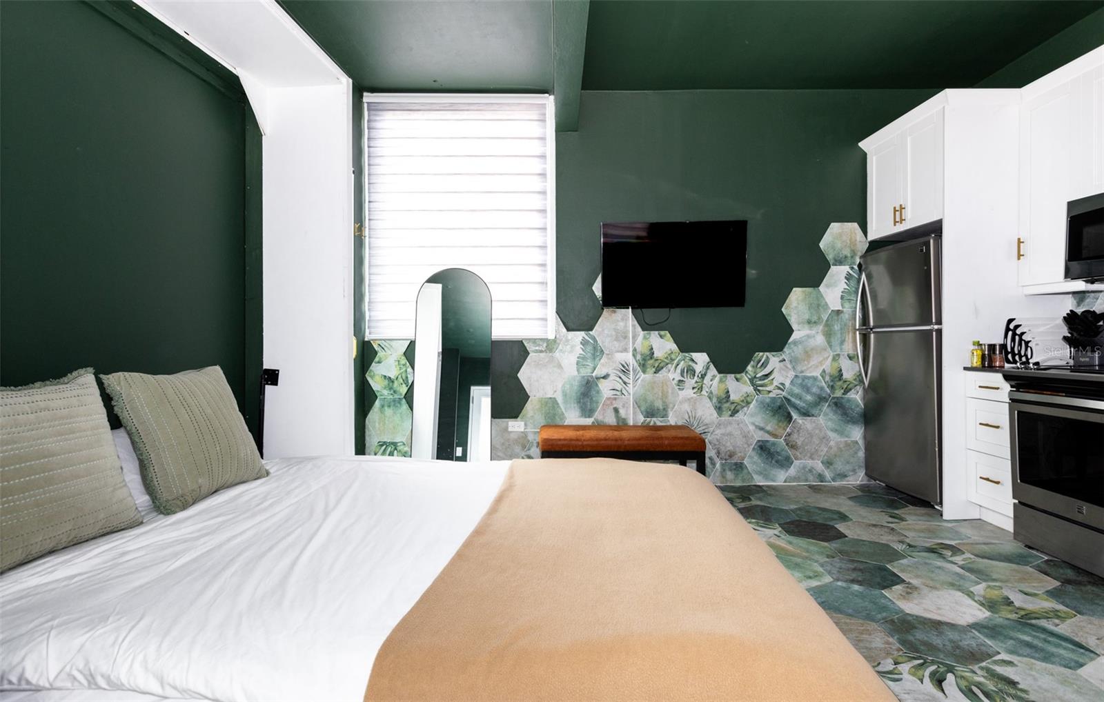 PR9108453 Property Photo