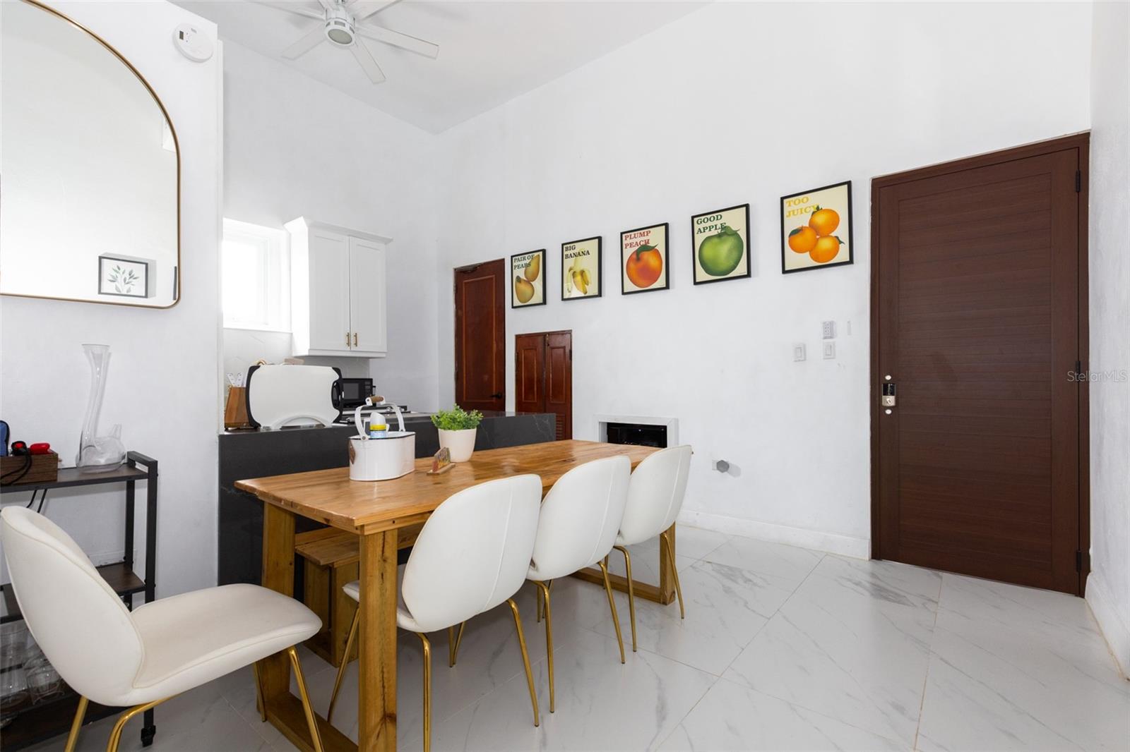 PR9108453 Property Photo